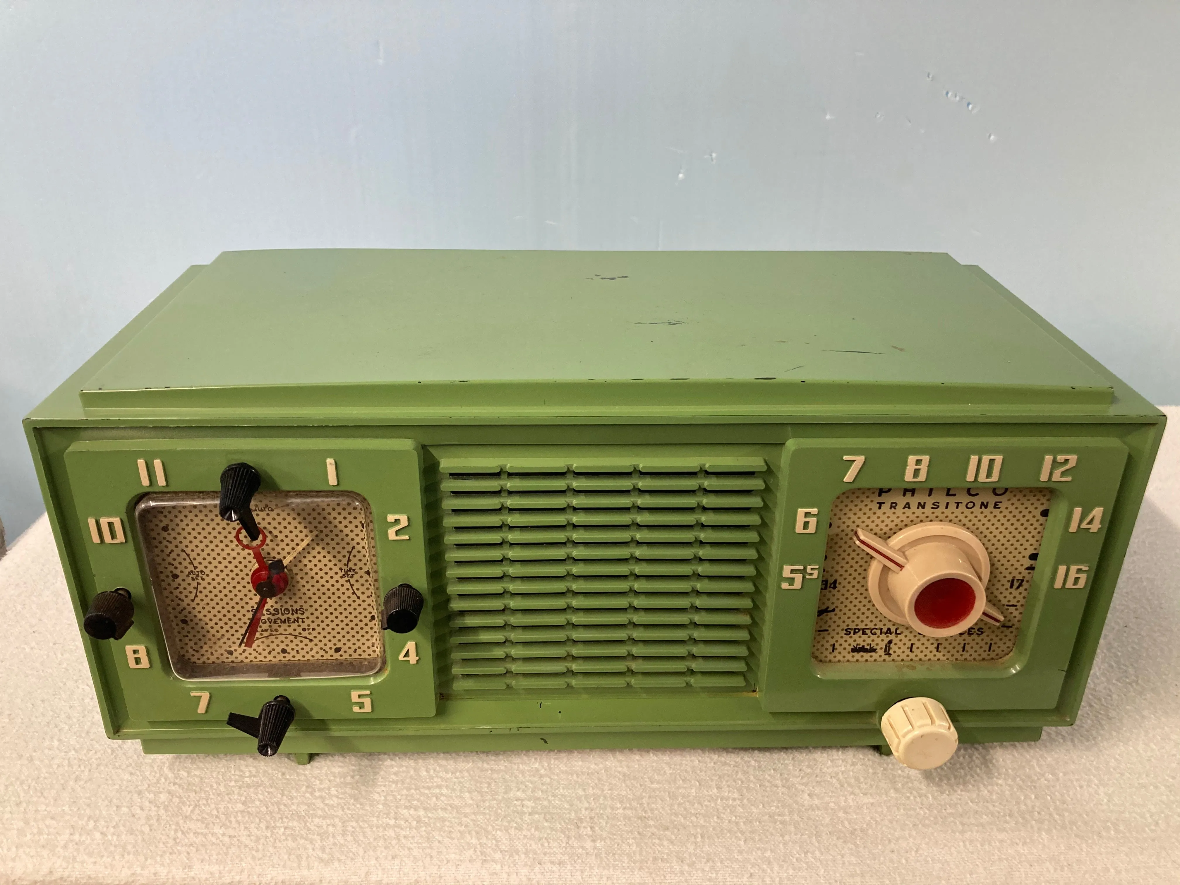 1953 Philco Olive Green Tube Radio