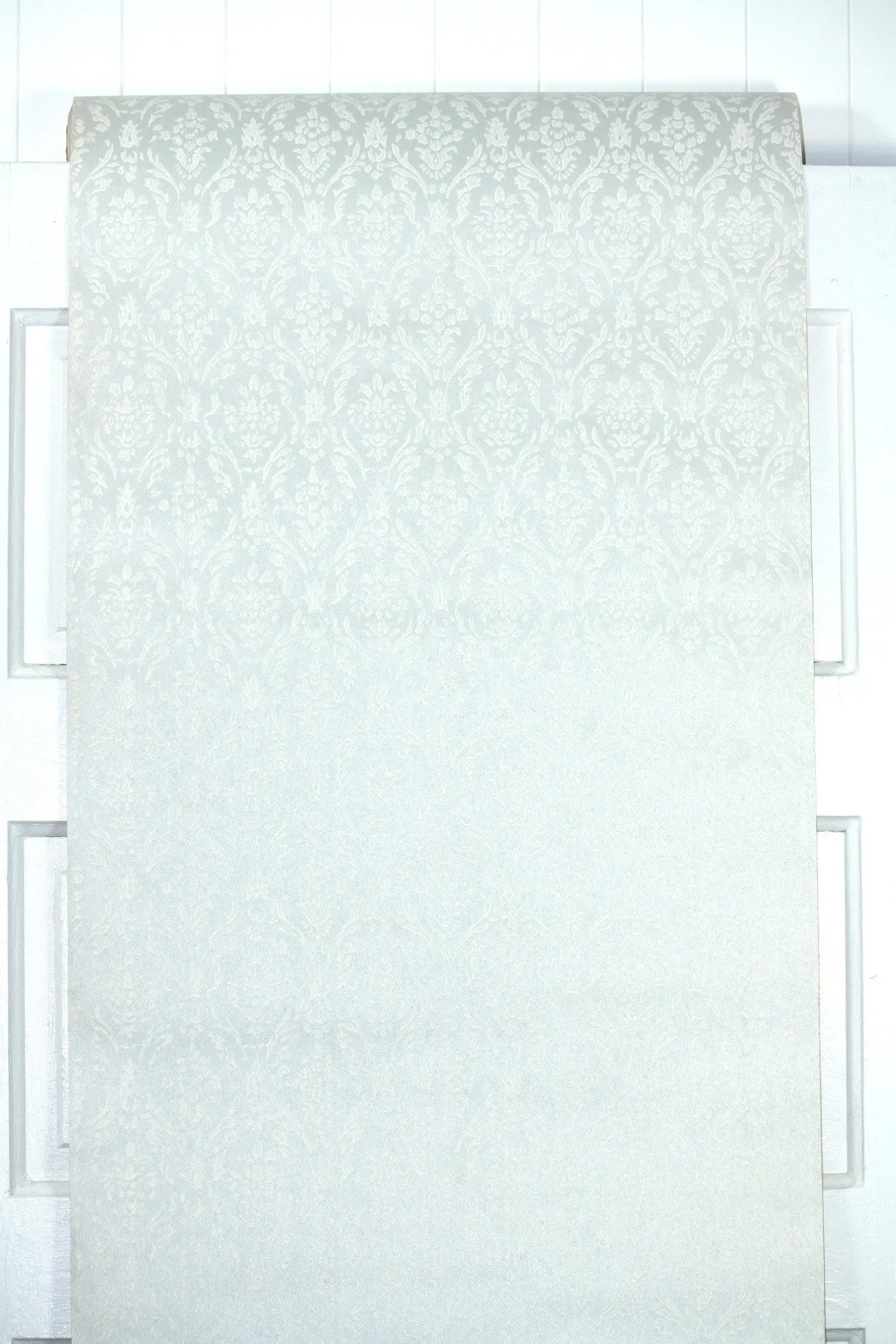 1960s Damask Vintage Wallpaper