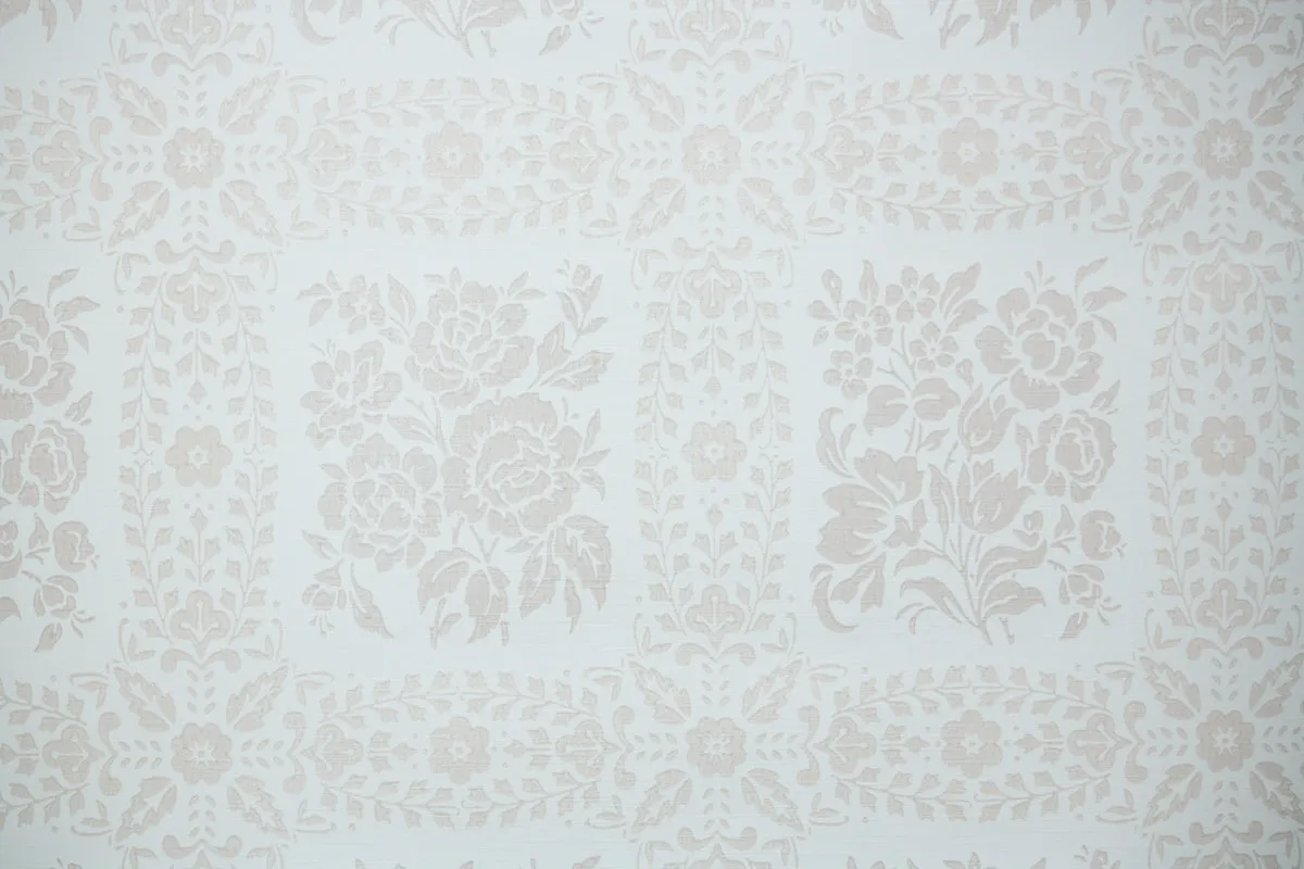 1970s Floral Vintage Wallpaper