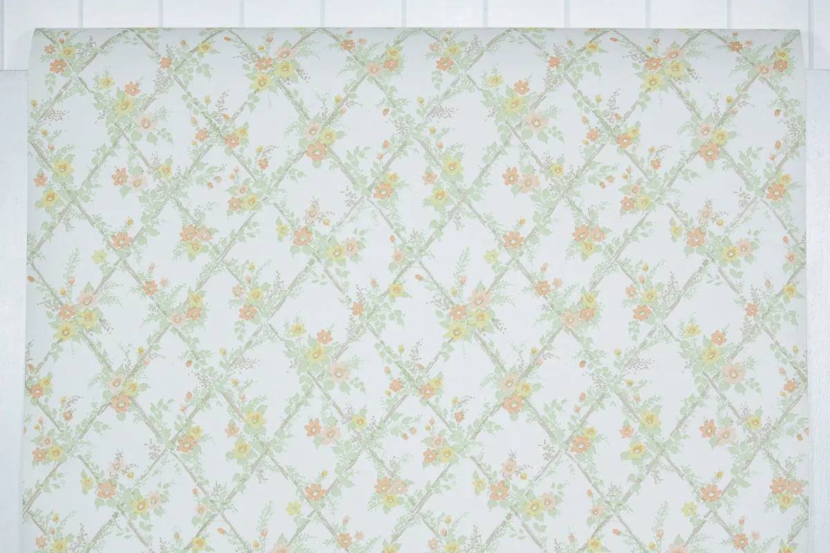 1980s Floral Vintage Wallpaper