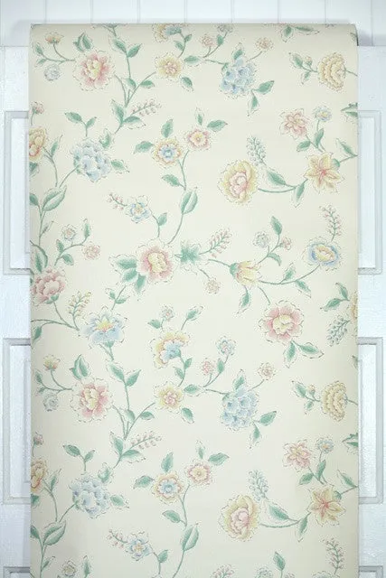 1980s Floral Vintage Wallpaper