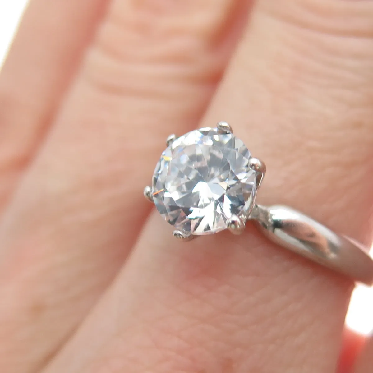 925 Sterling Silver Vintage European Round-Cut C Z Engagement Ring Size 6.25