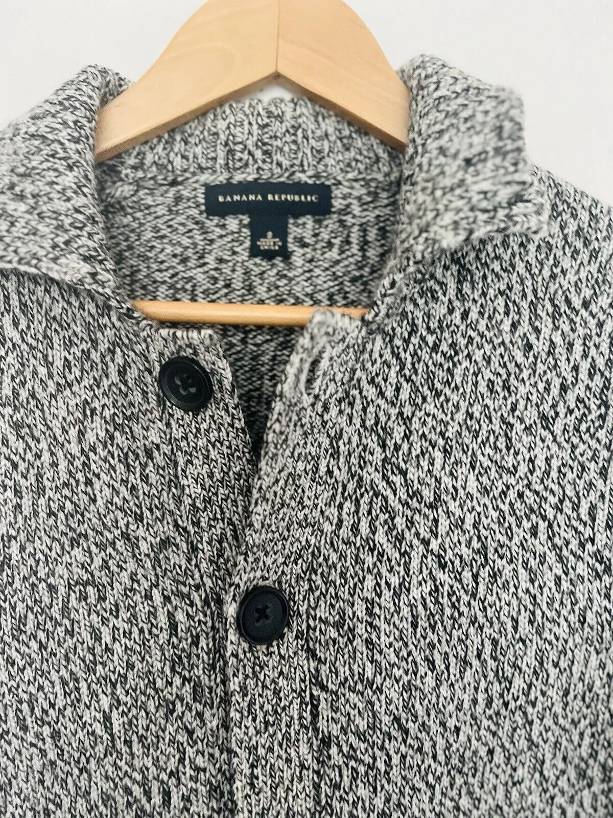BANANA REPUBLIC Mens Cardigan Sweater Sz S Gray 100% Merino Extra Fine Wool