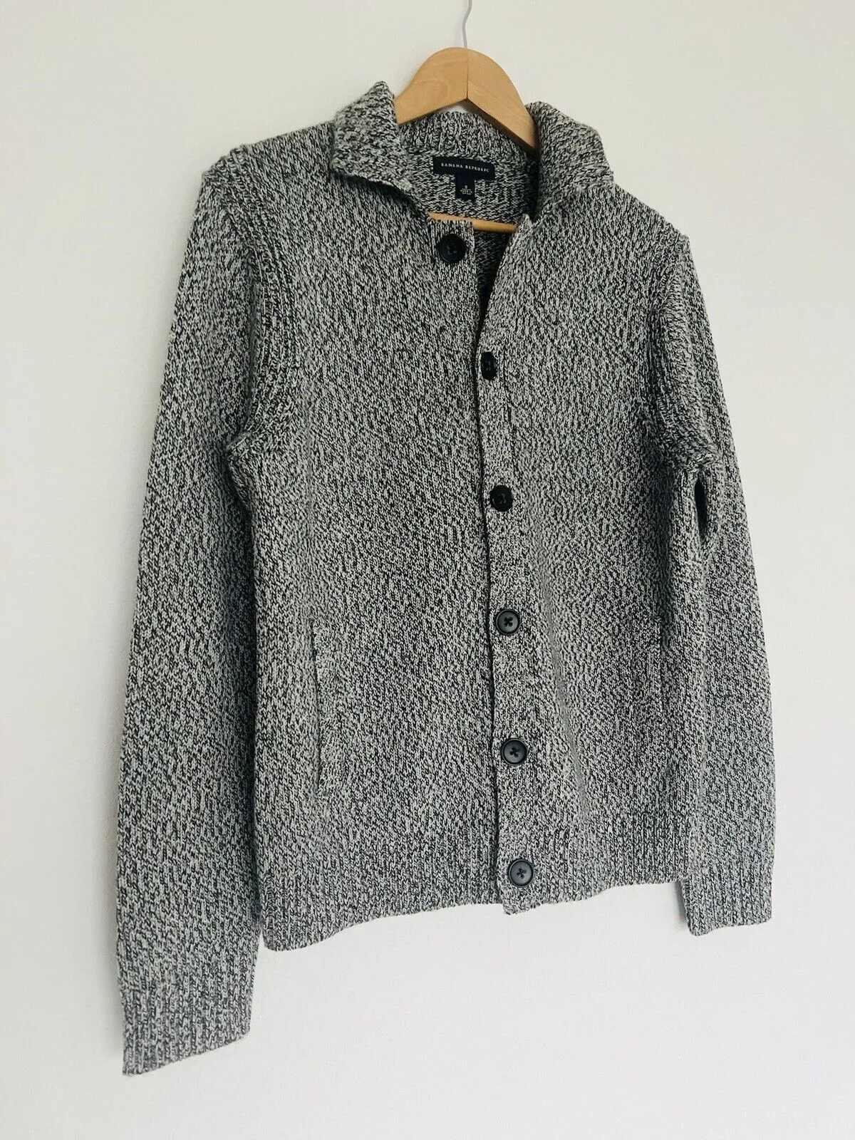 BANANA REPUBLIC Mens Cardigan Sweater Sz S Gray 100% Merino Extra Fine Wool