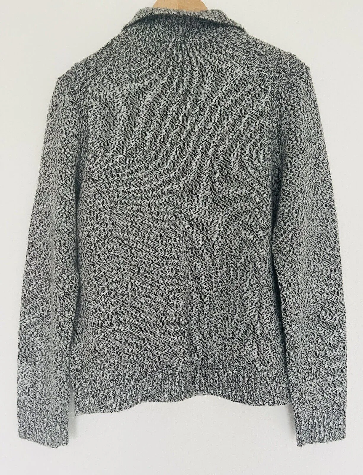 BANANA REPUBLIC Mens Cardigan Sweater Sz S Gray 100% Merino Extra Fine Wool