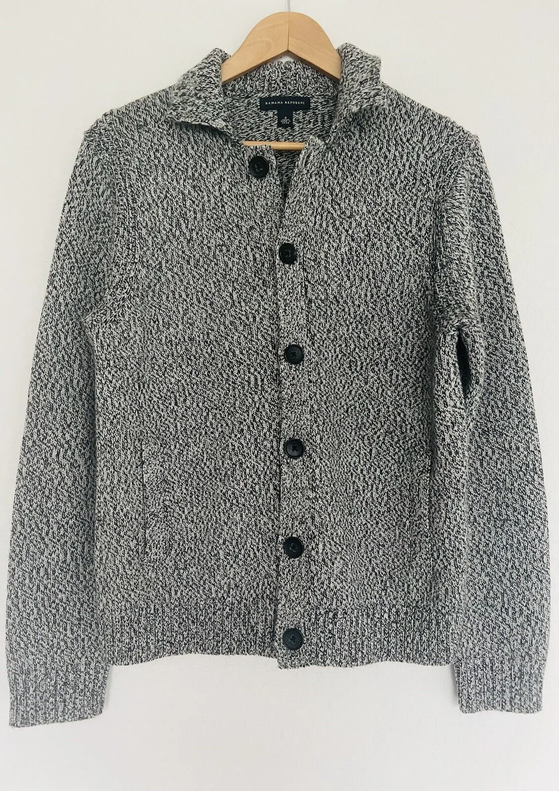 BANANA REPUBLIC Mens Cardigan Sweater Sz S Gray 100% Merino Extra Fine Wool