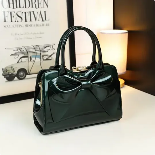 Beau, Dark Emerald Green