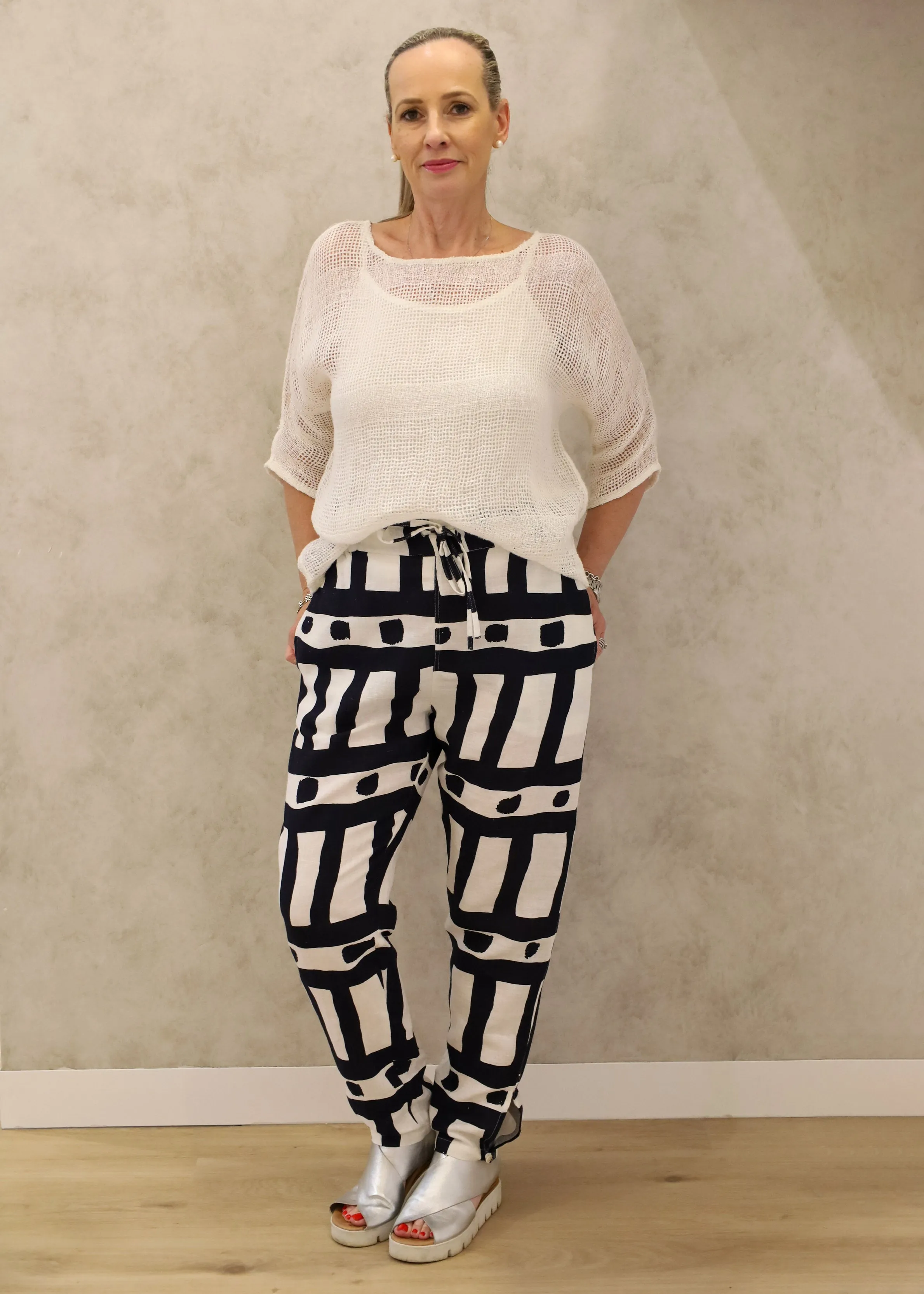 Chester Linen Pant in Navy