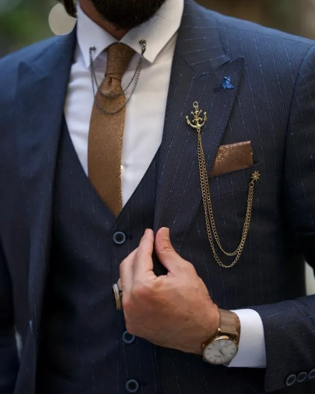 Chic Dark Blue Striped Three Pieces Peaked Lapel Business Men Suits