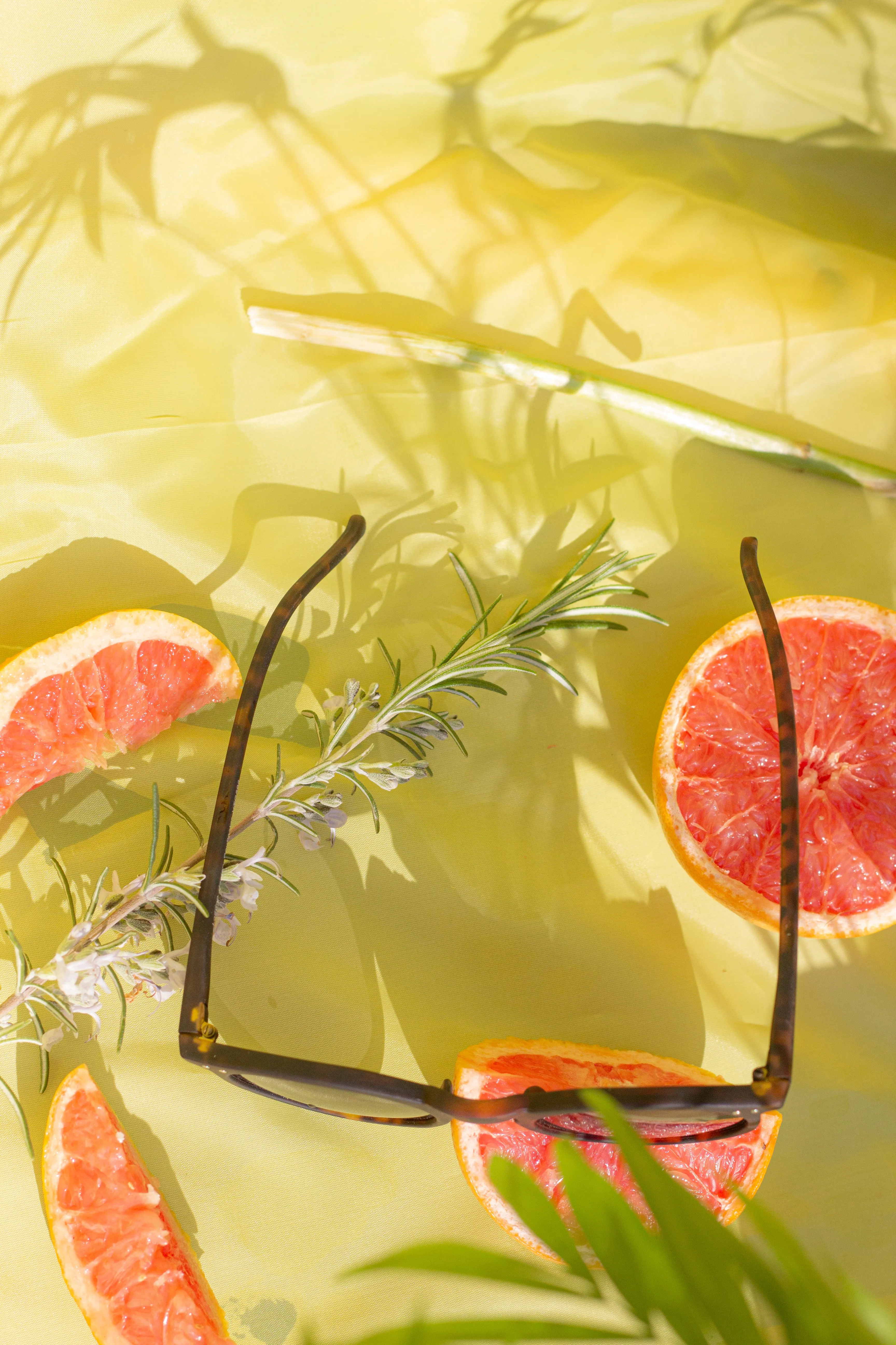 Classic Round Keyhole Sunglasses