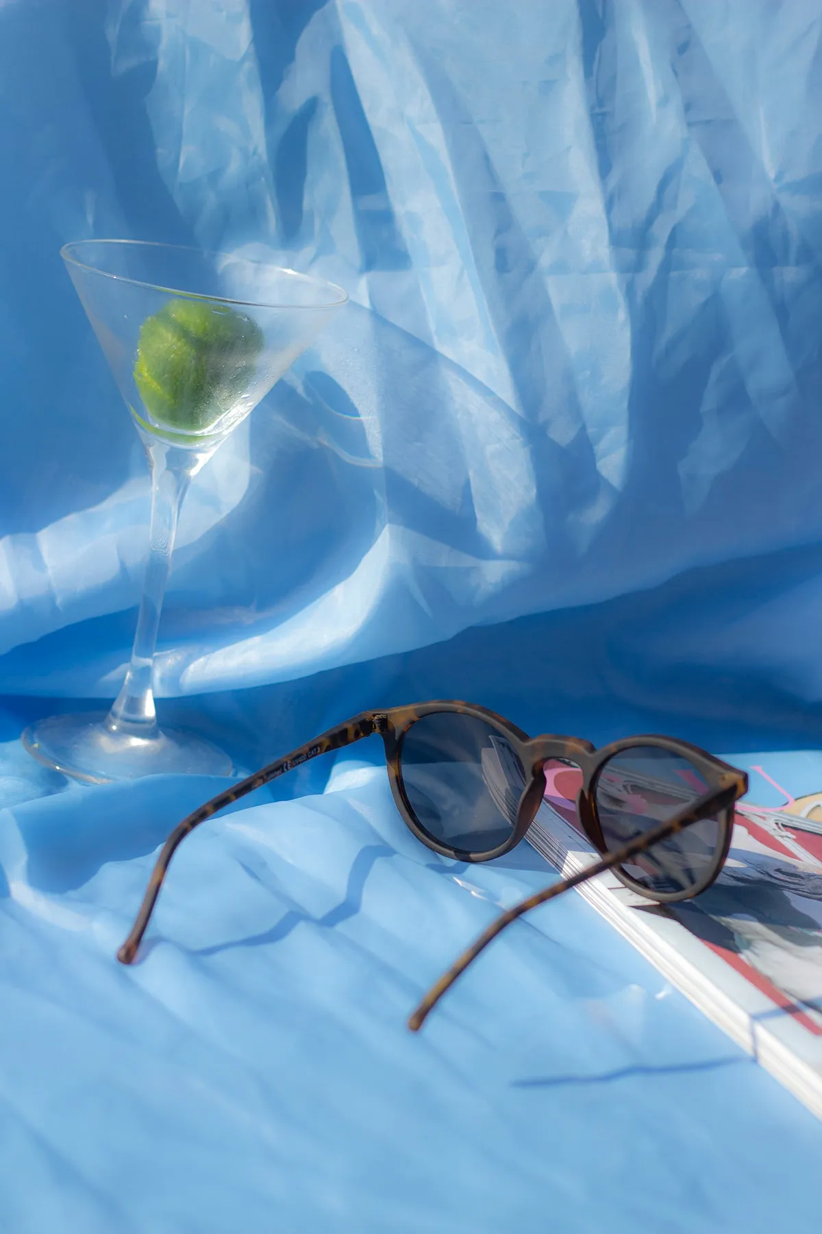 Classic Round Keyhole Sunglasses