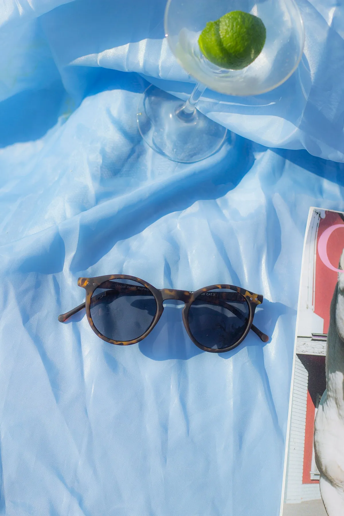 Classic Round Keyhole Sunglasses