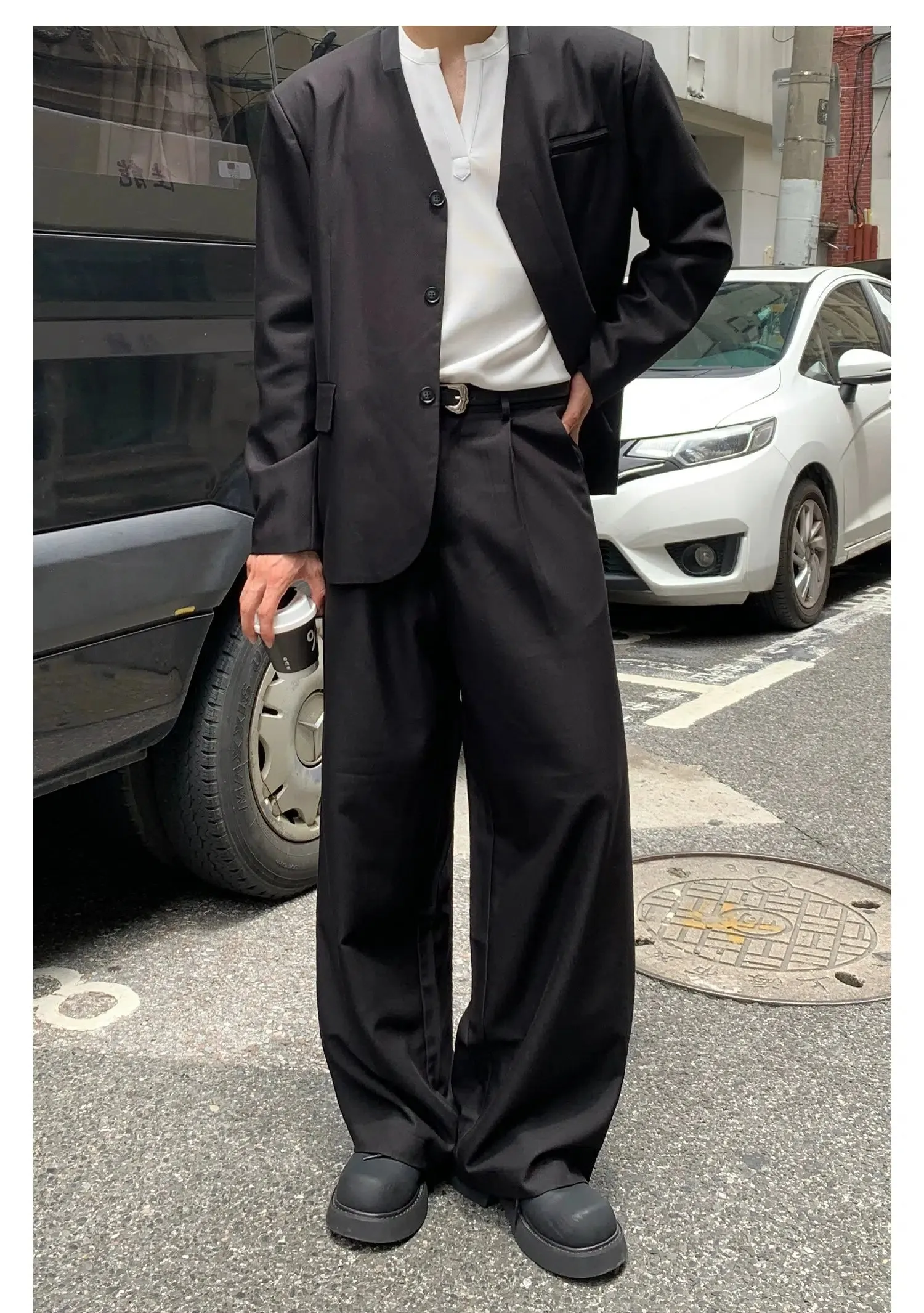 Classic Tailored Fashion Suit