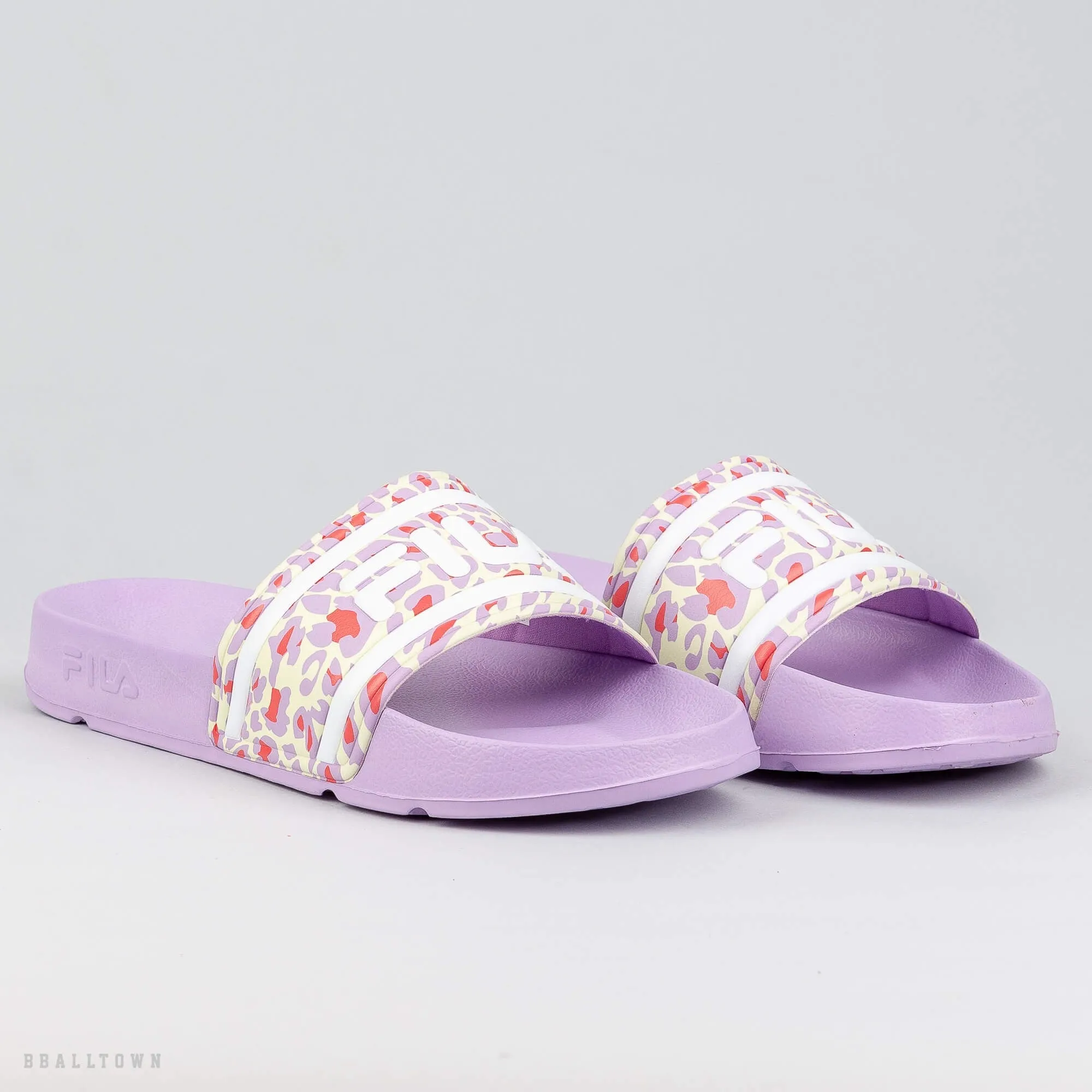 Dámske šľapky FILA MORROBAY SLIPPER QQ Wmn ORCHID PETAL LEOPARD