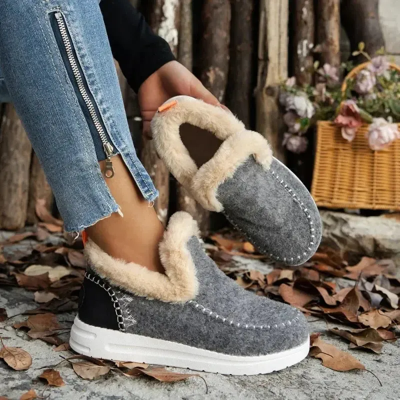EverWarm Boots - Stylish comfort for cold days.