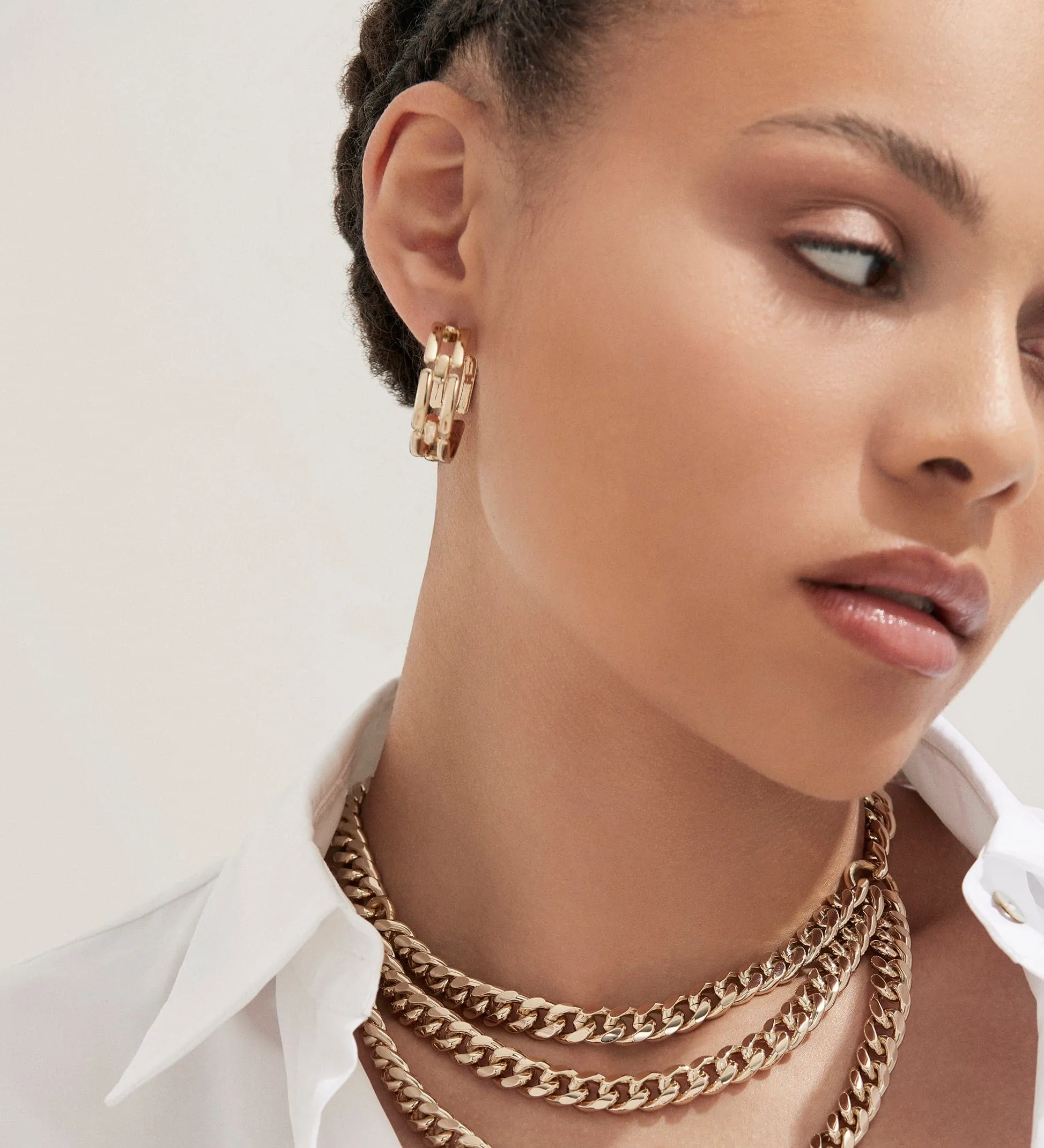 Fiona Hoops