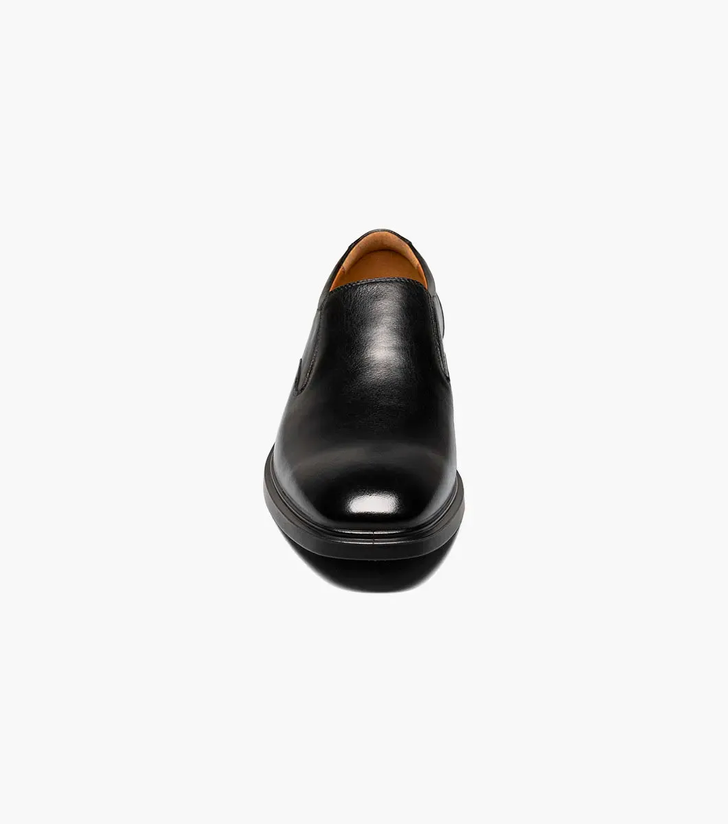 Forecast Black Slip-on Plain Toe