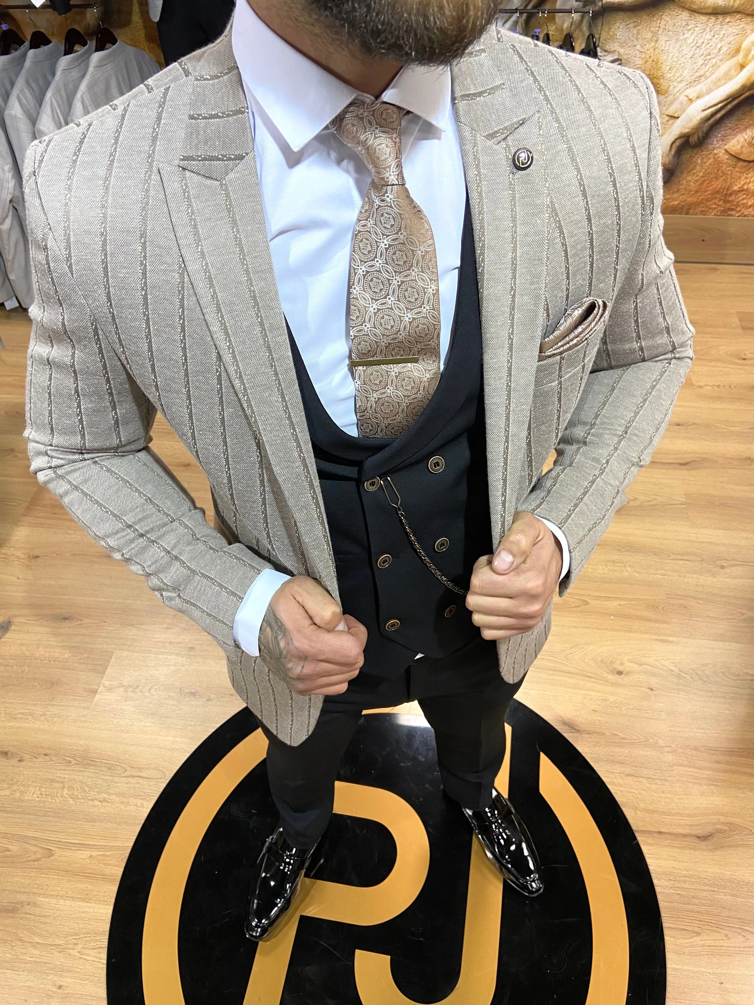 Frankie - Beige/Black 3 Piece Suit