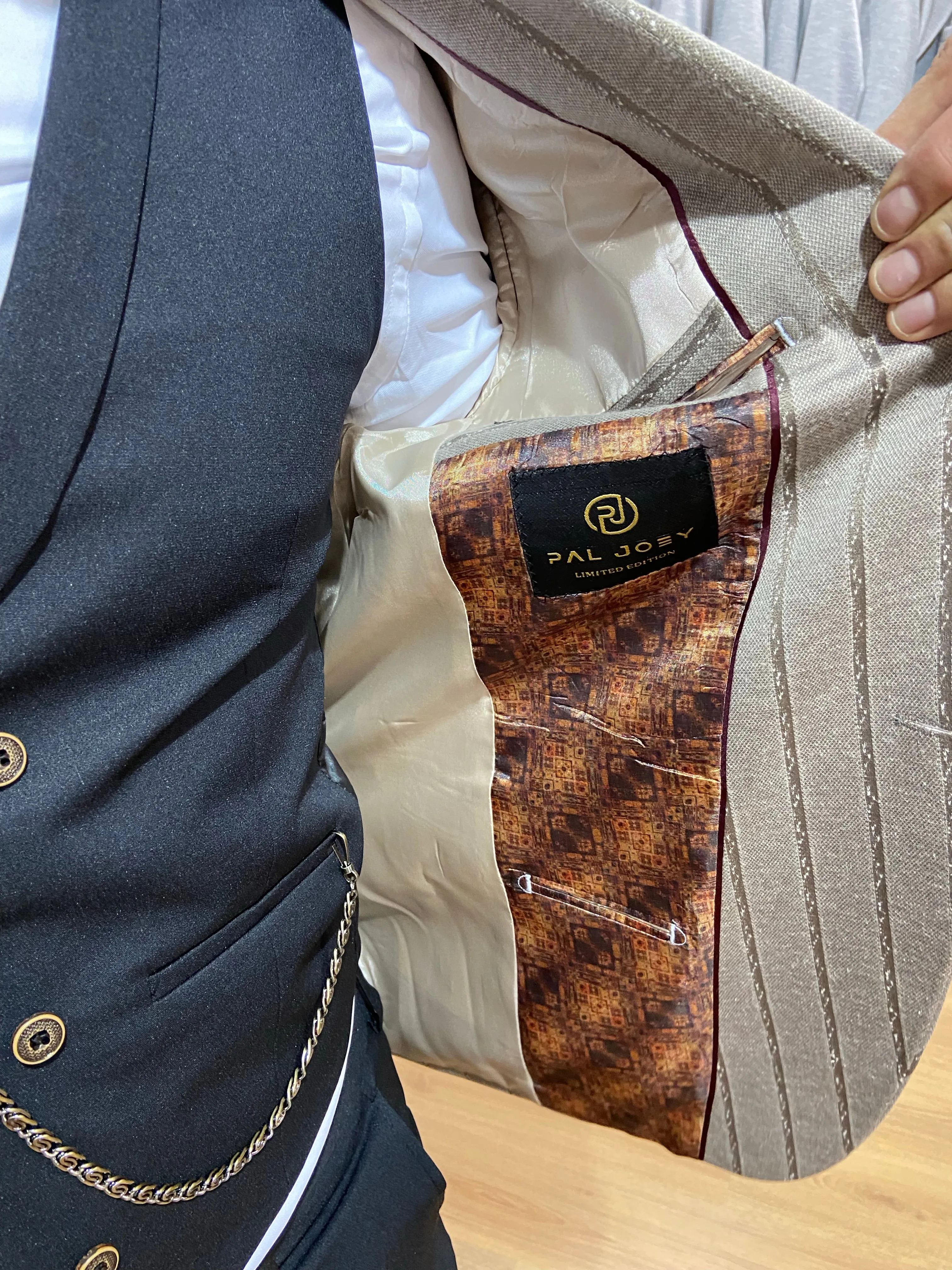Frankie - Beige/Black 3 Piece Suit