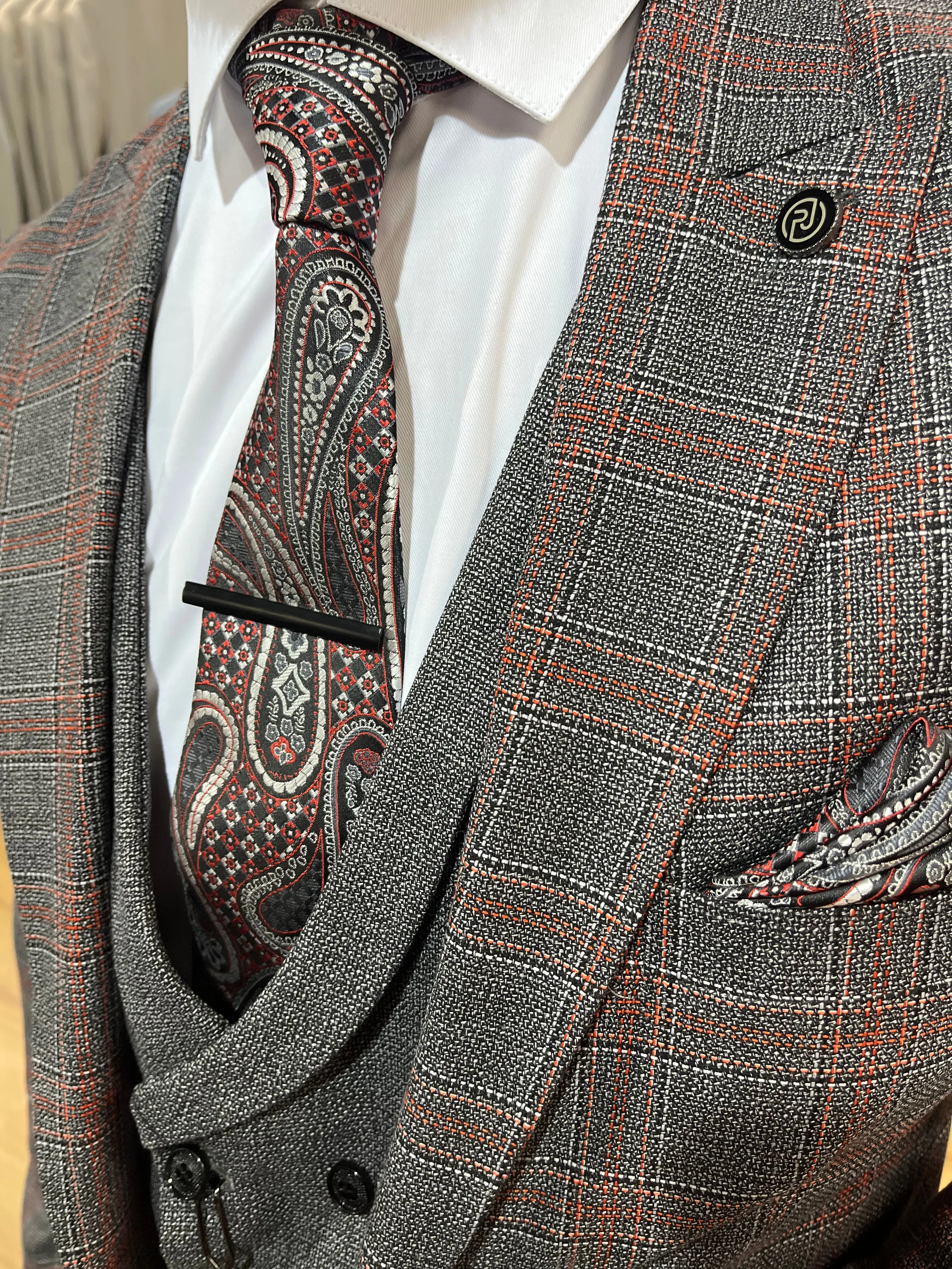 Gullit - Dark Grey/Red 3 Piece Suit