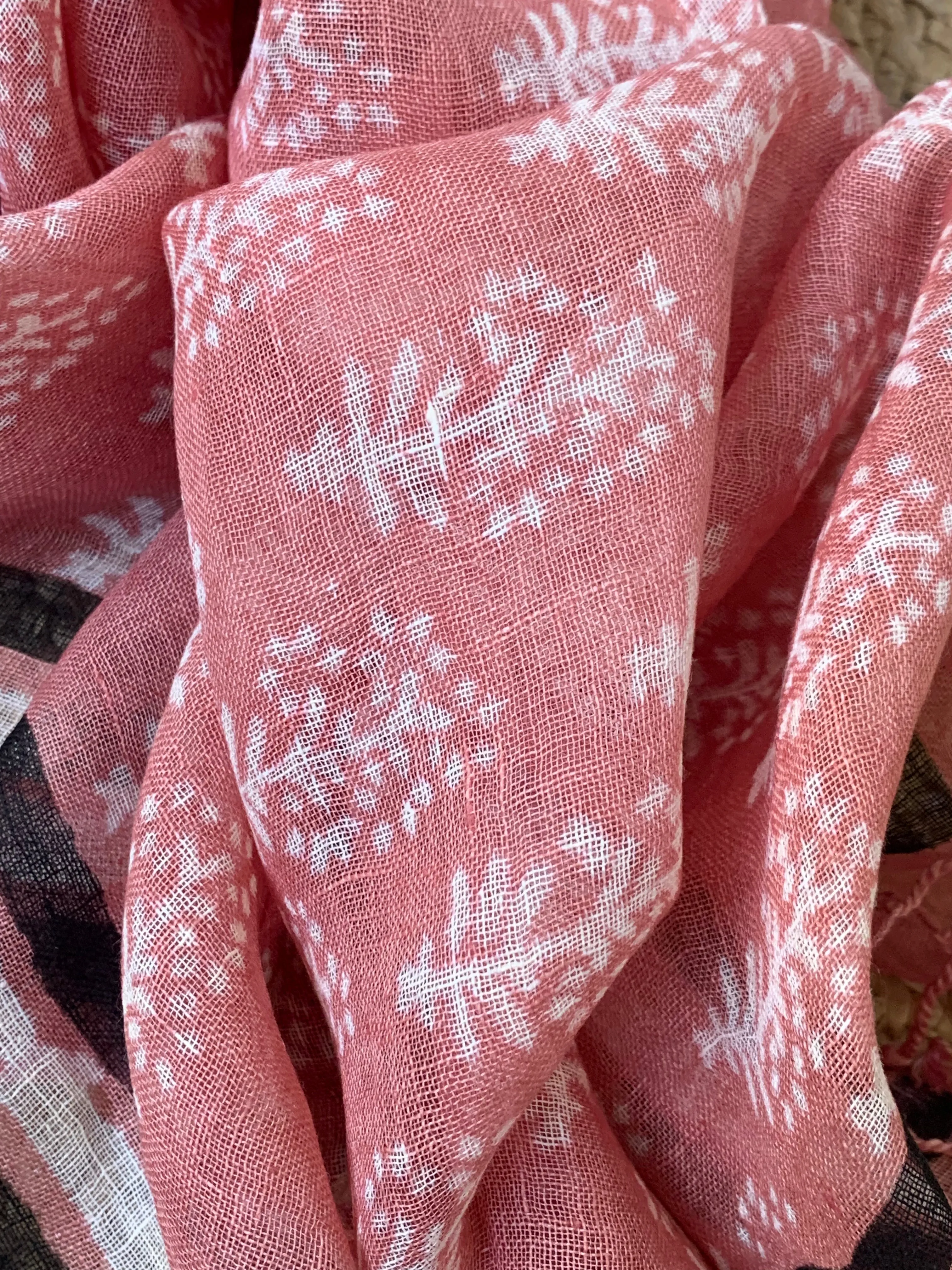 Handcrafted Linen Kurta Dupatta Set