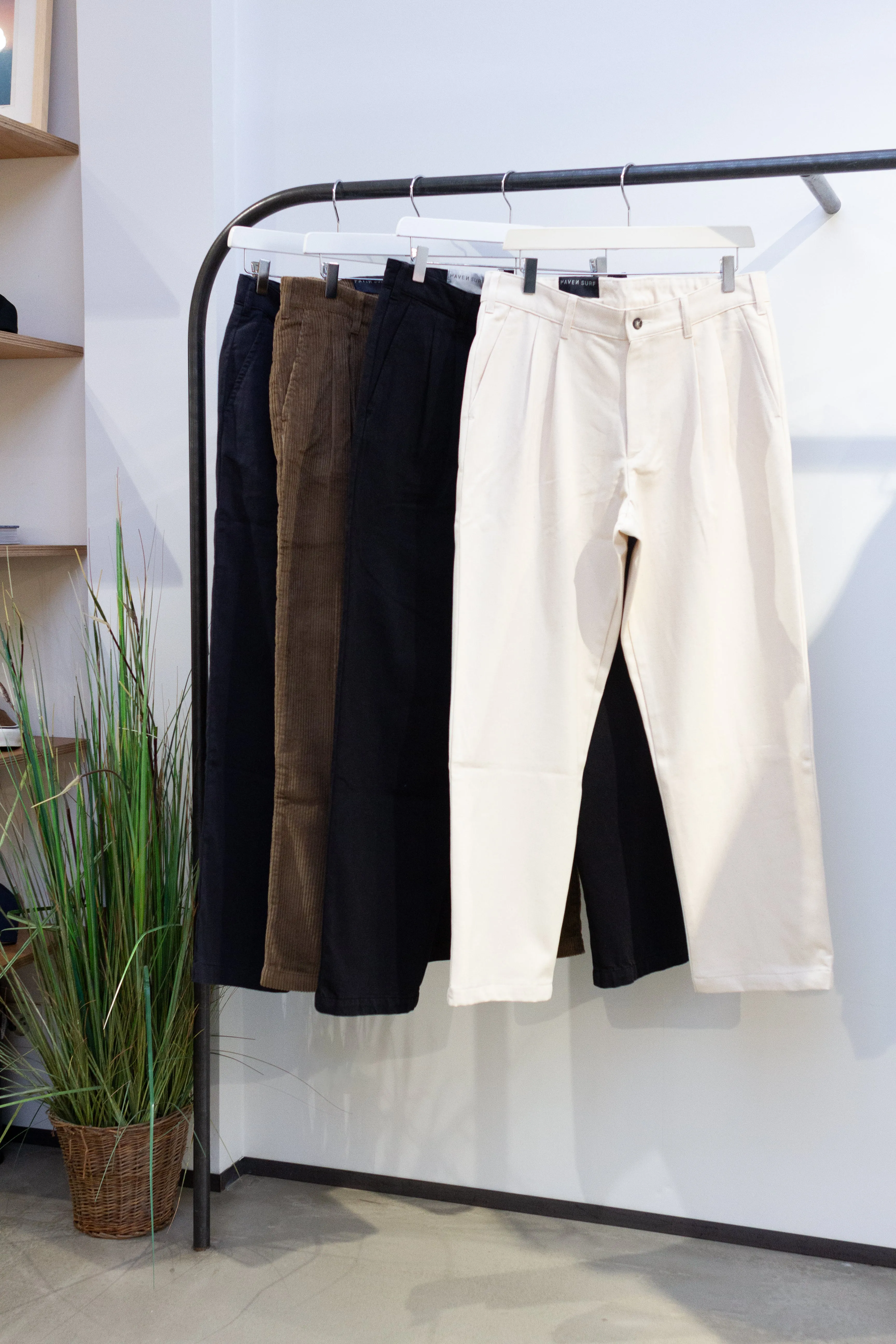 Haven Surf - Base Pleated Twill Pants - Natural