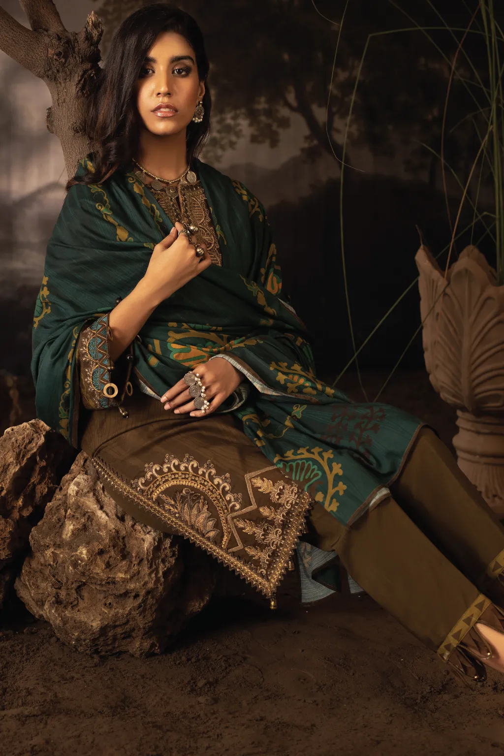 ILC-03 LAYINA- 3PC | Iznik Zarafshan Linen Collection 2021 | Unstitched Embroidered Linen Organza Suits