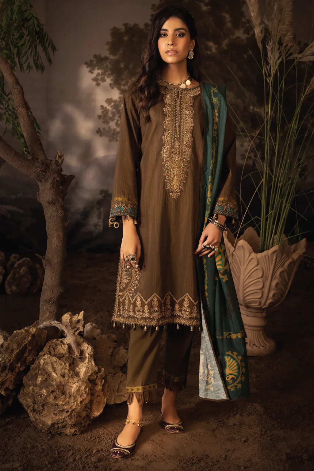 ILC-03 LAYINA- 3PC | Iznik Zarafshan Linen Collection 2021 | Unstitched Embroidered Linen Organza Suits
