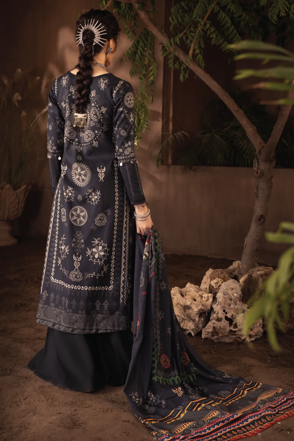 ILC-04 NAZM - 3PC | Iznik Zarafshan Linen Collection 2021 | Unstitched Embroidered Linen Organza Suits
