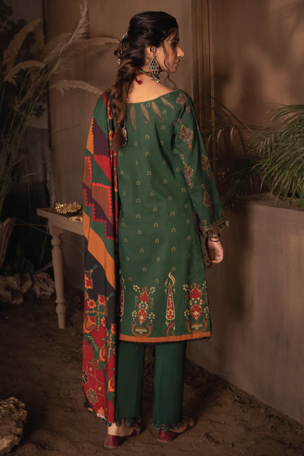 ILC-08 KHUDRAH -3PC | Iznik Zarafshan Linen Collection 2021 | Unstitched Embroidered Linen Organza Suits
