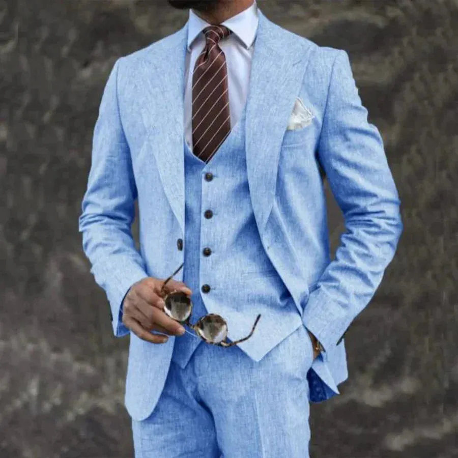 Lightweight Men's Suit, Three-Piece with Turn-Down Collar