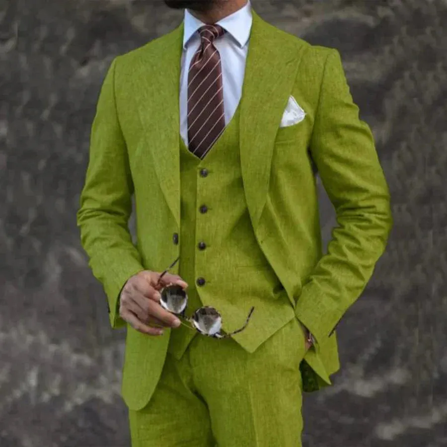 Lightweight Men's Suit, Three-Piece with Turn-Down Collar