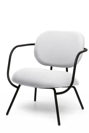 Lounge chair with armrest