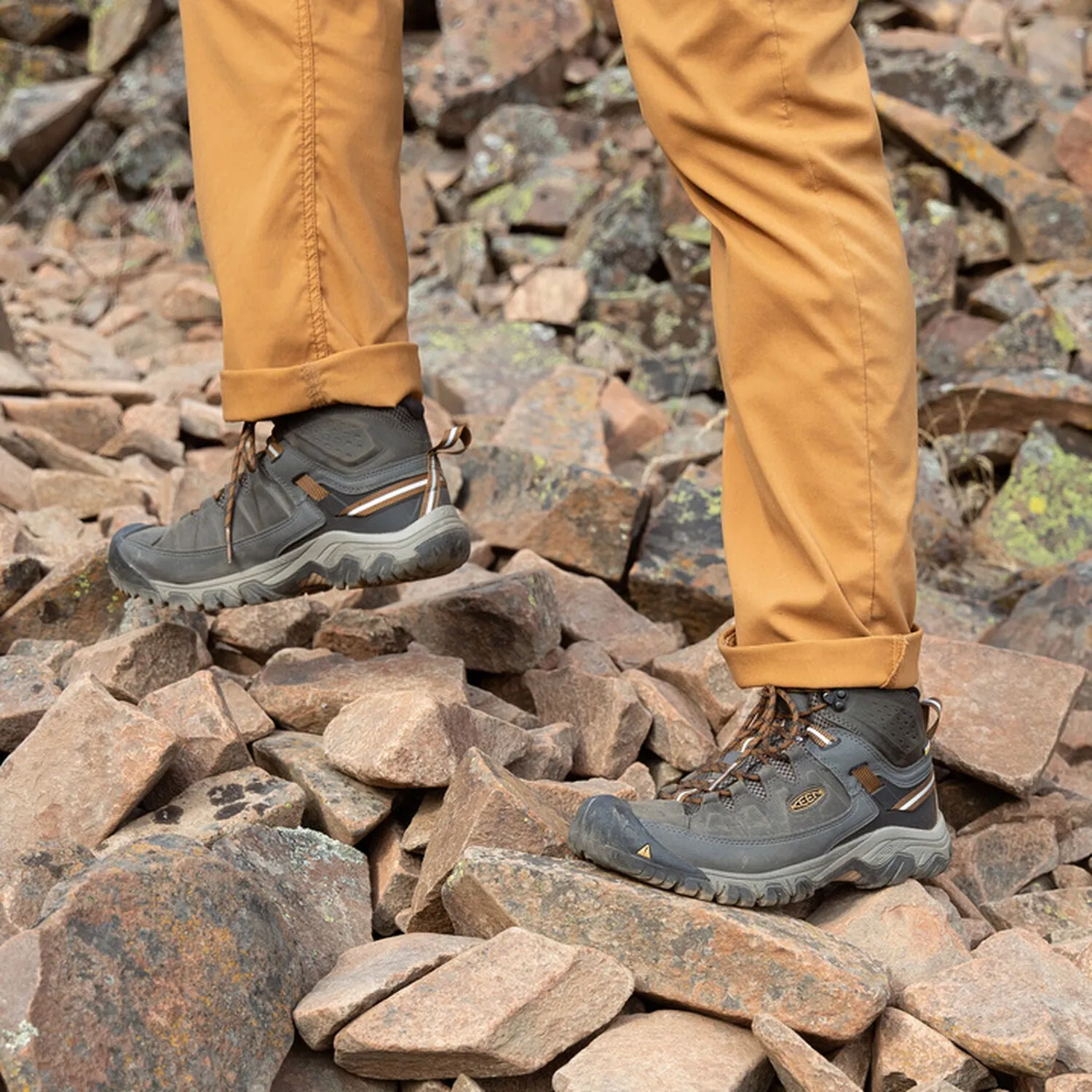 MENS KEEN TARGHEE III WATERPROOF MID - BLACK/OLIVE