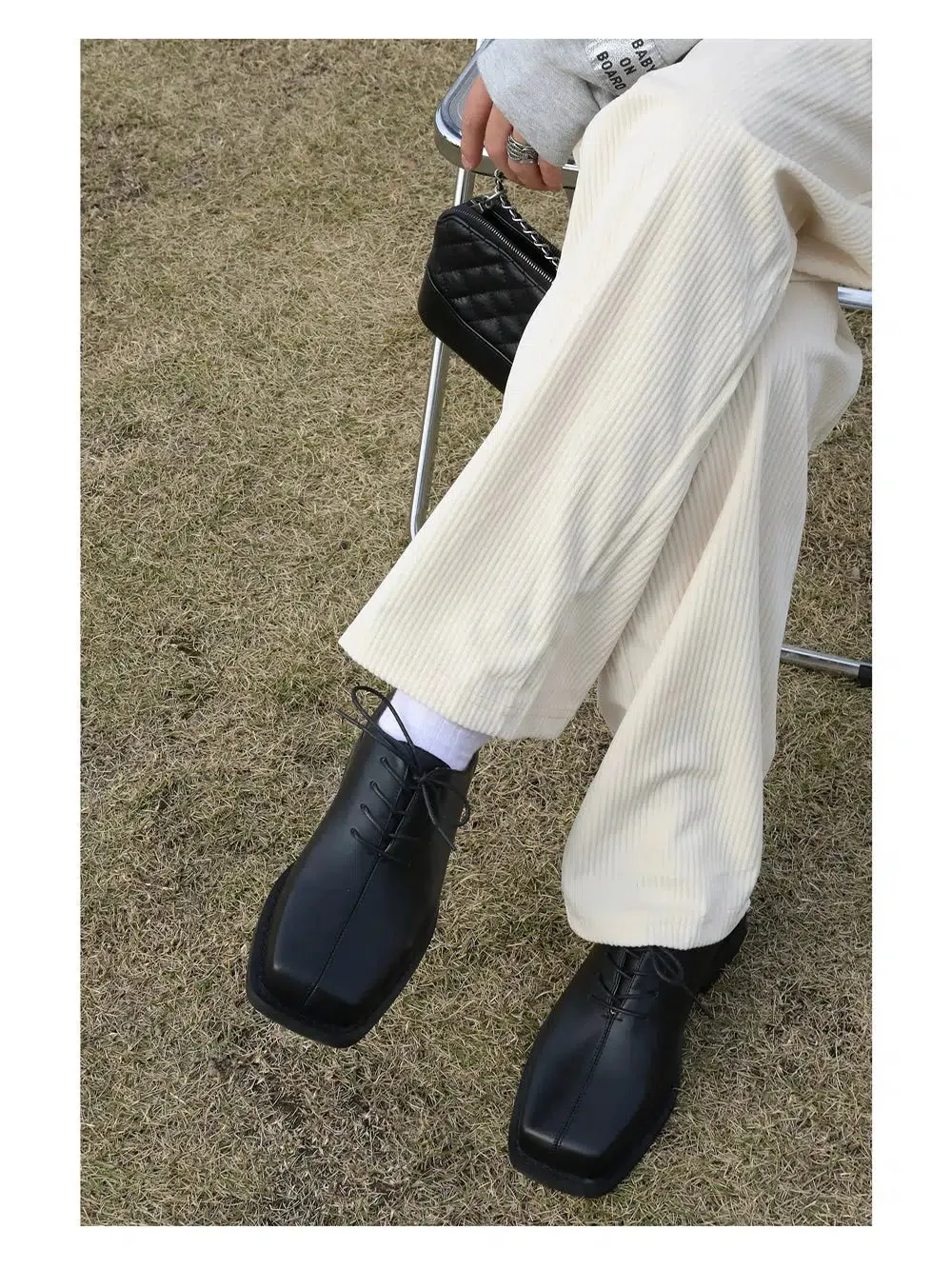 Midline Design Square Toe Leather Shoes