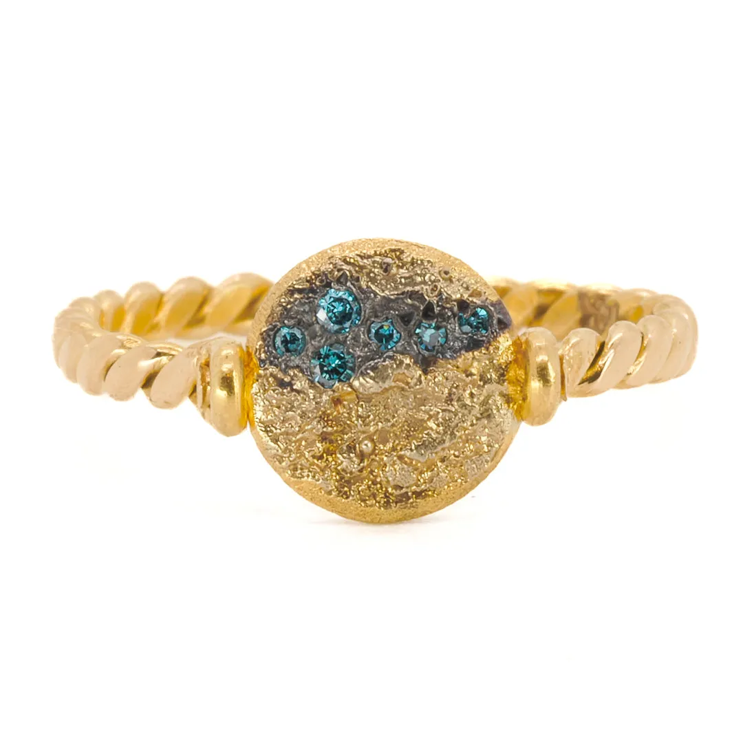 Nature Round Twisted Gold Diamond Ring
