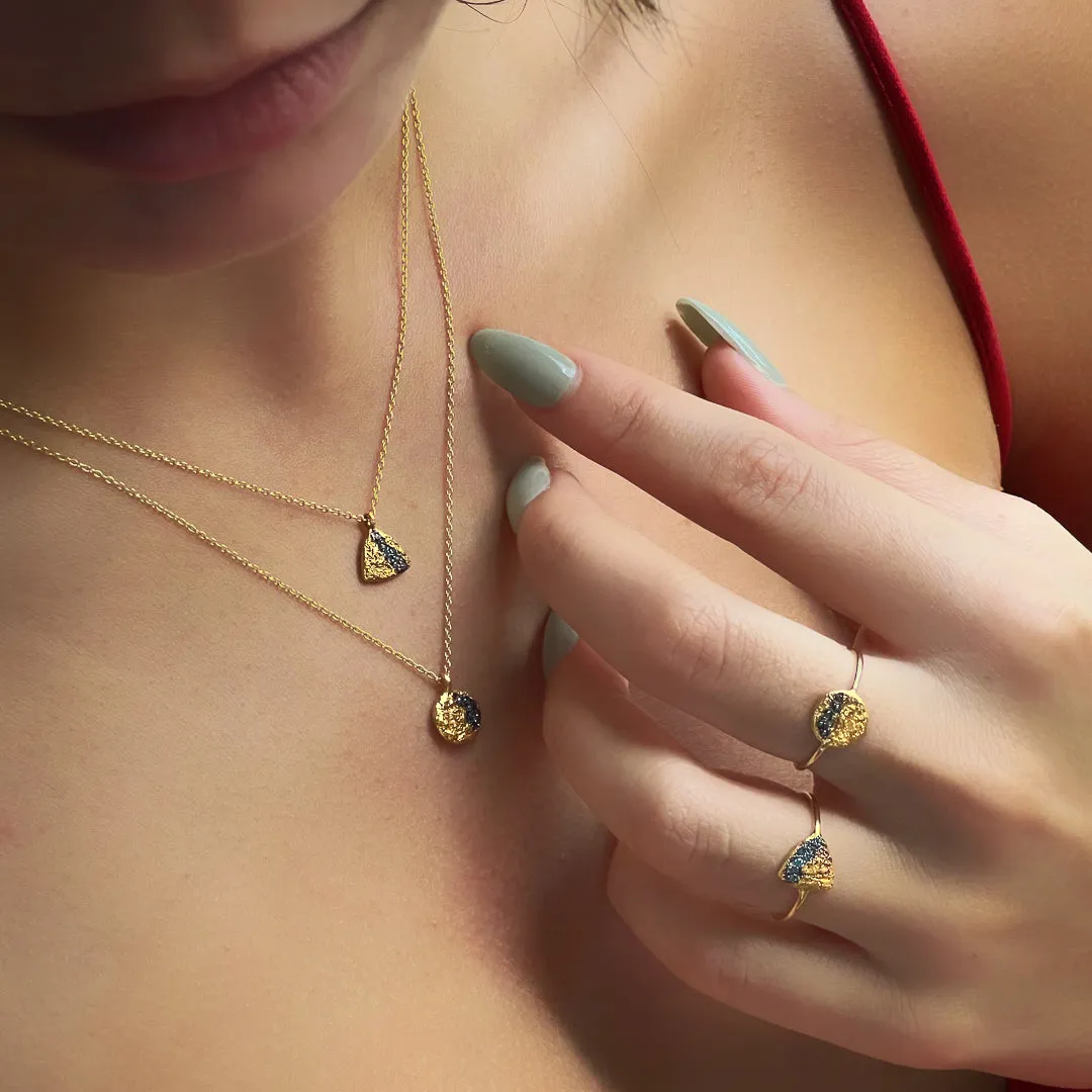 Nature Triangle Gold Diamond Ring