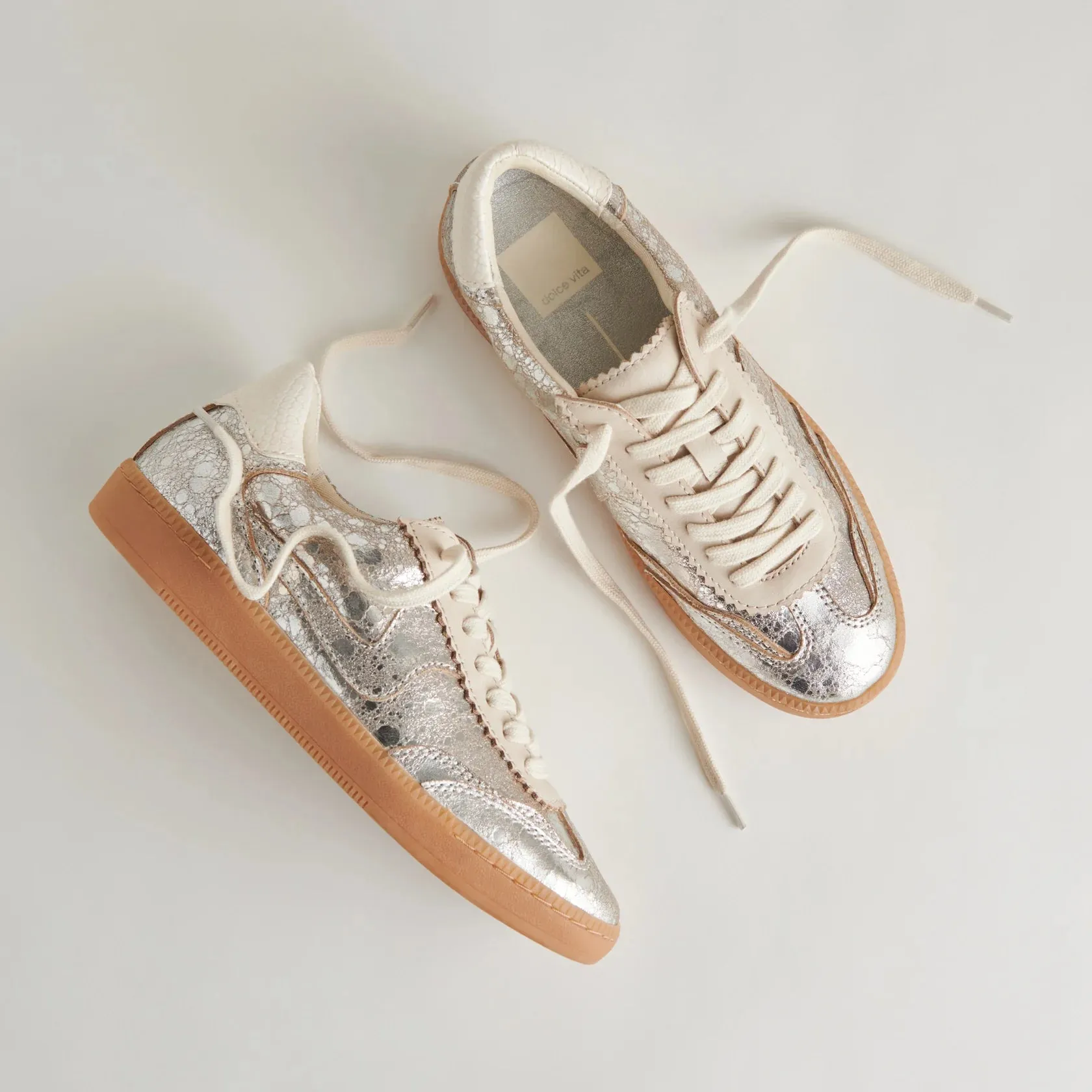 Notice Sneakers