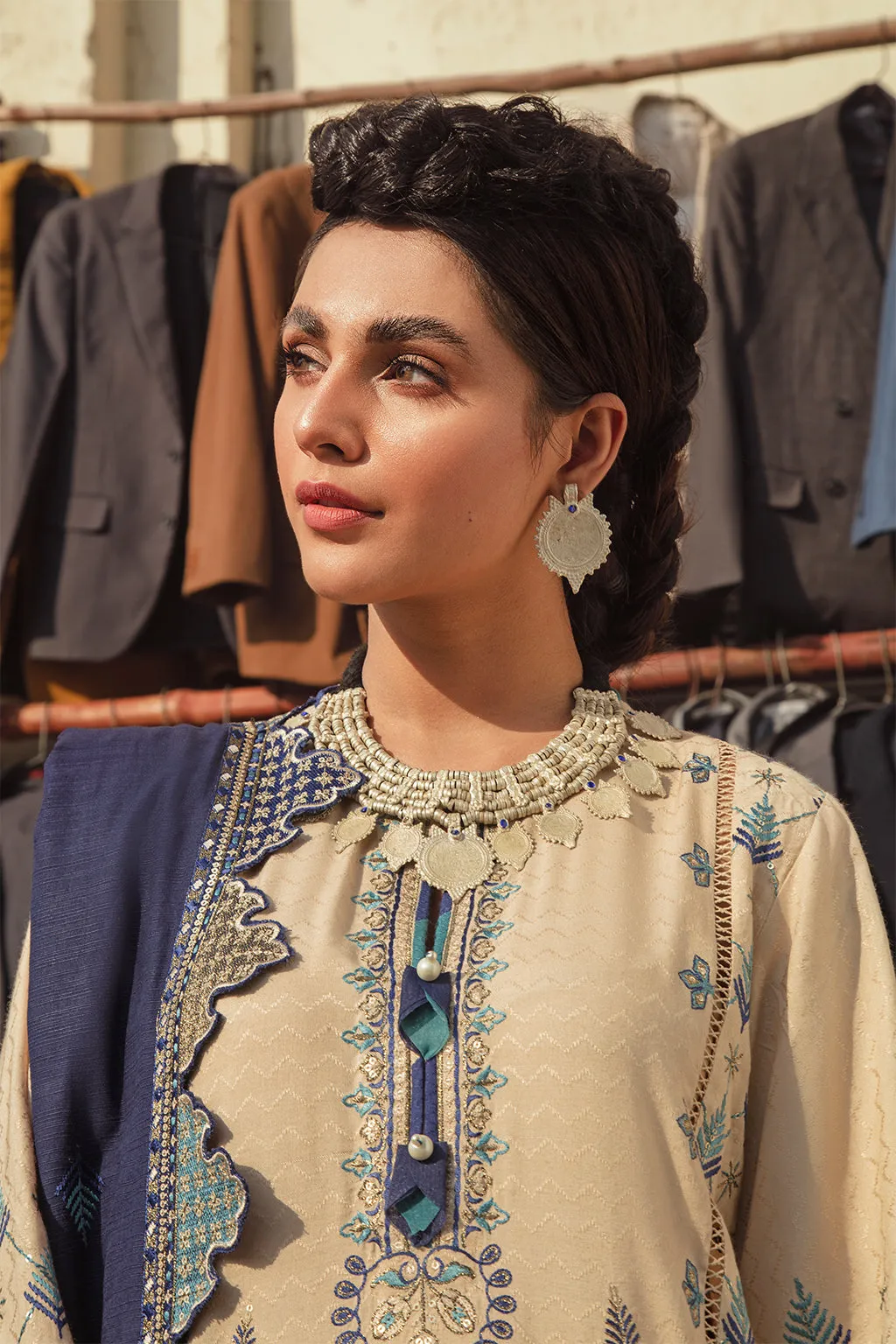Nureh | Afrozeh Sardiyoon Ki Kahani Winter Collection 2021 | Unstitched Embroidered Khaddar Linen Suits