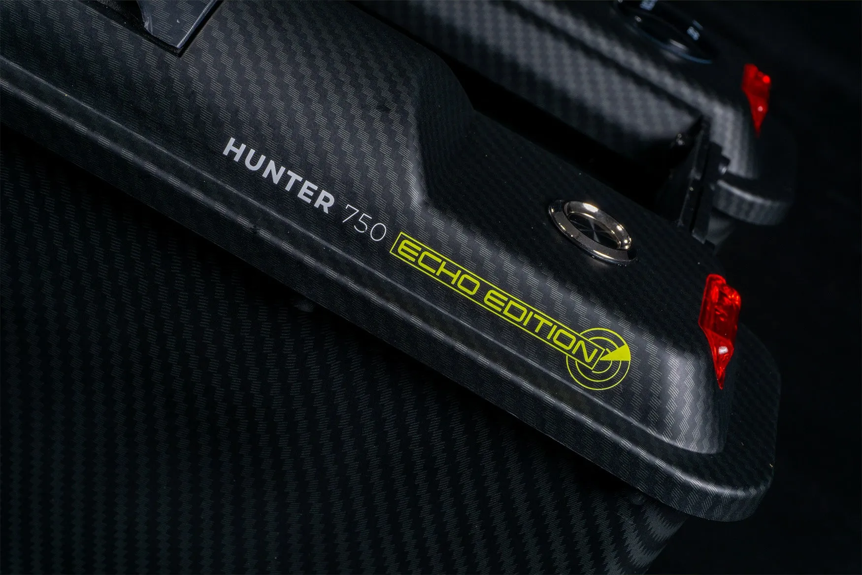 RIDGEMONKEY Hunter 750 Bait Boat Echo Edition