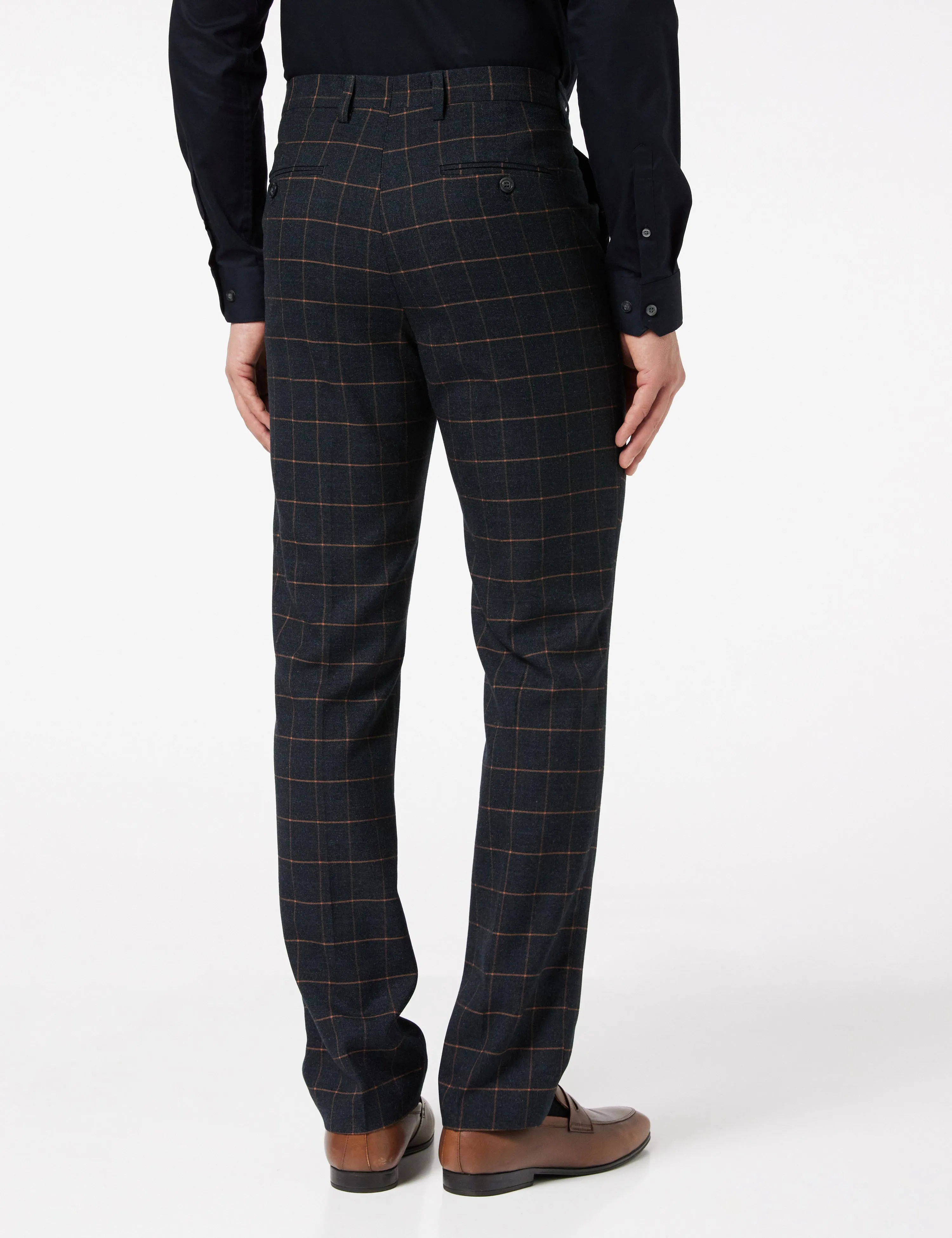 Roger - Orange Check on Black Suit