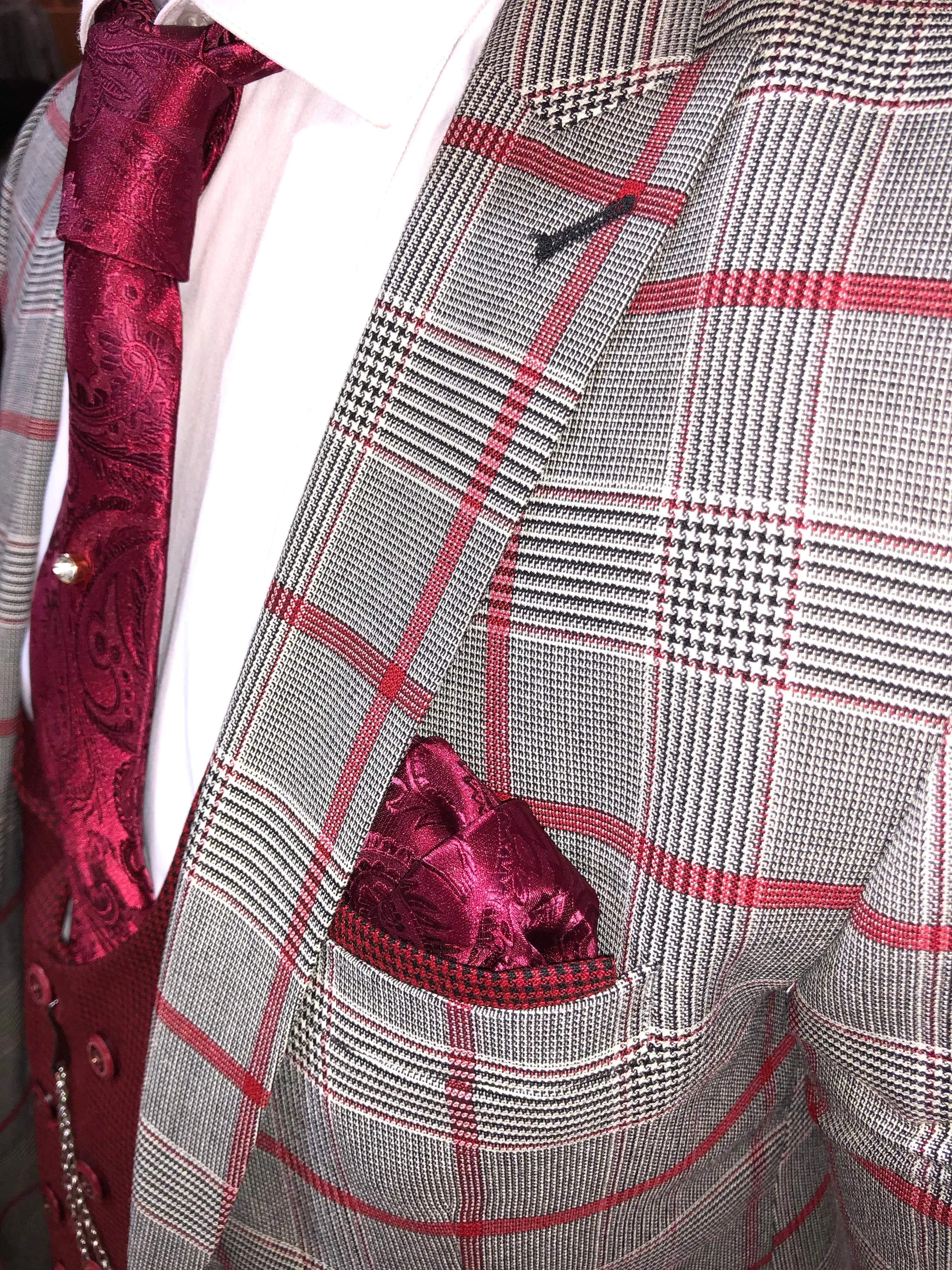 Savino - Grey/Red 3 Piece Suit