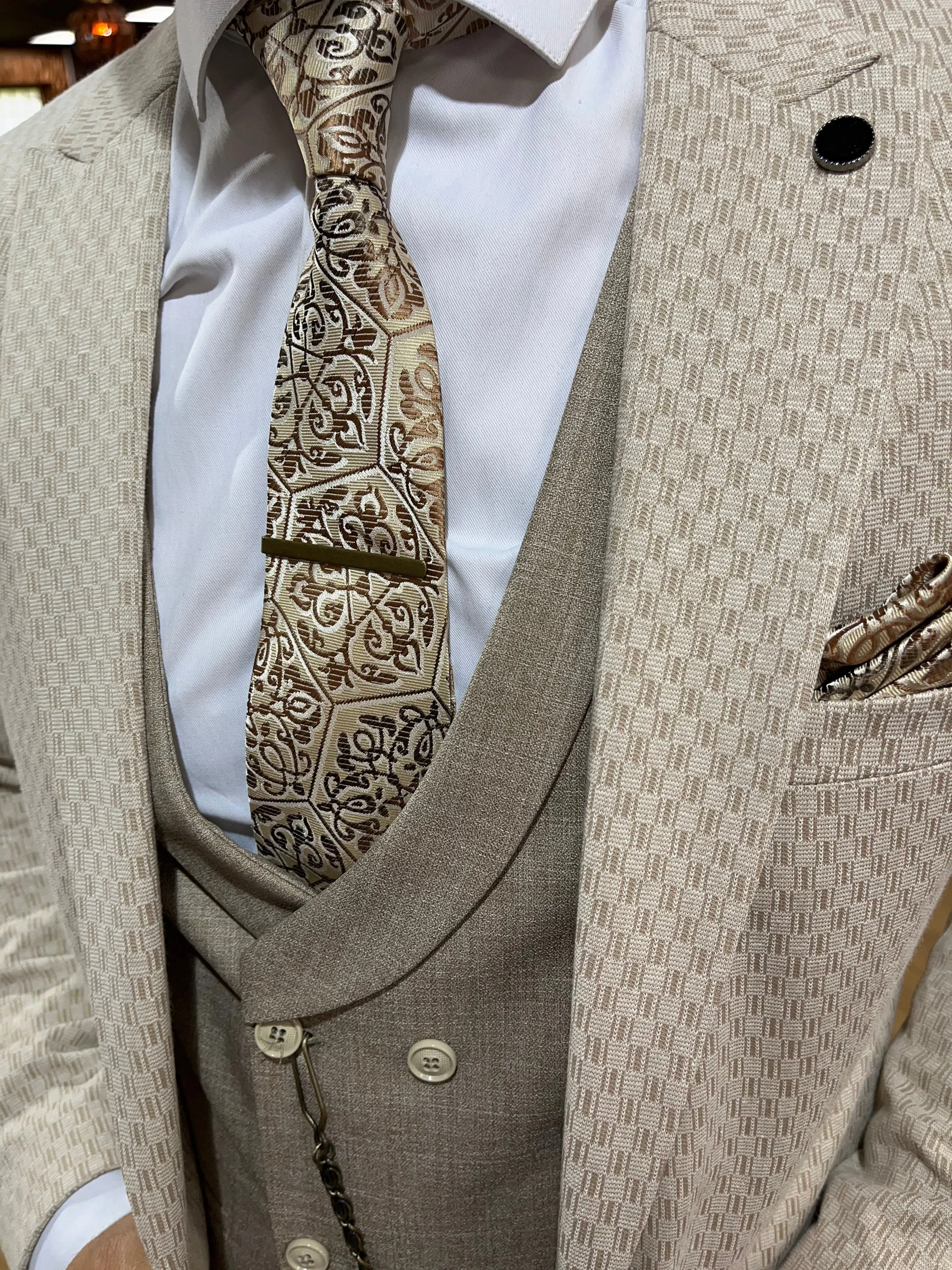 Shilton - Cream/Beige 3 Piece Suit