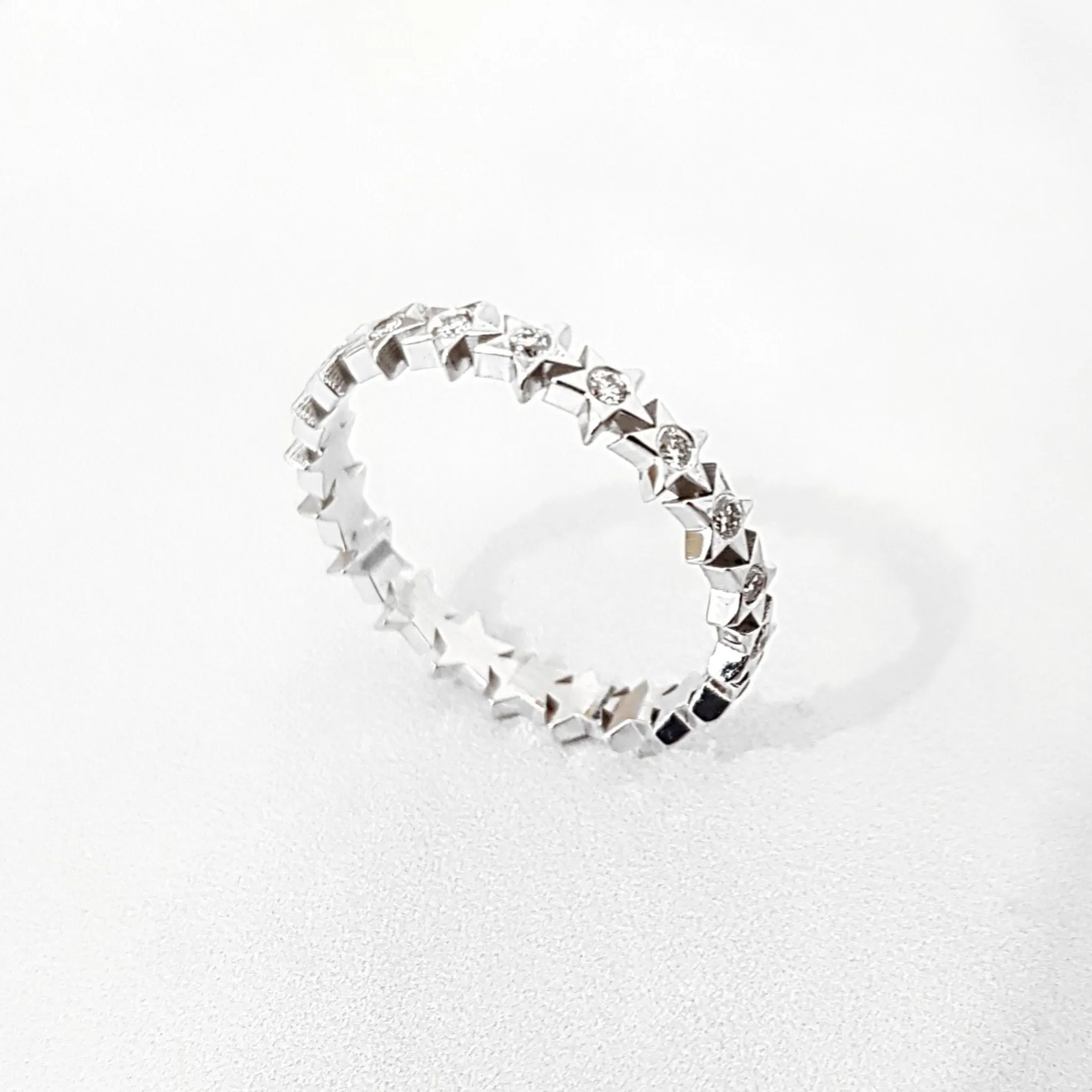 Star Diamond Wedding Ring