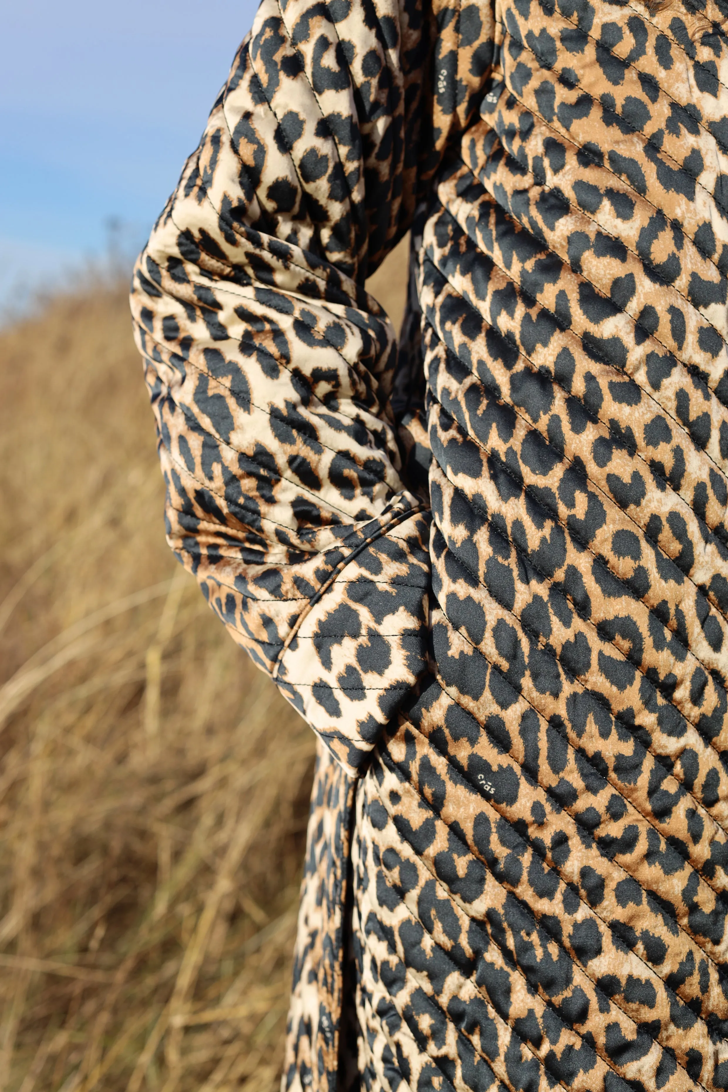Sybillecras Coat - Urban Leo
