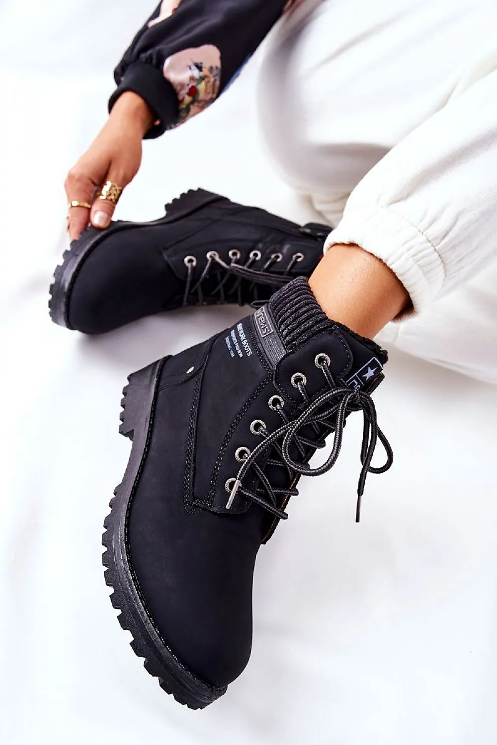 Trapper shoes