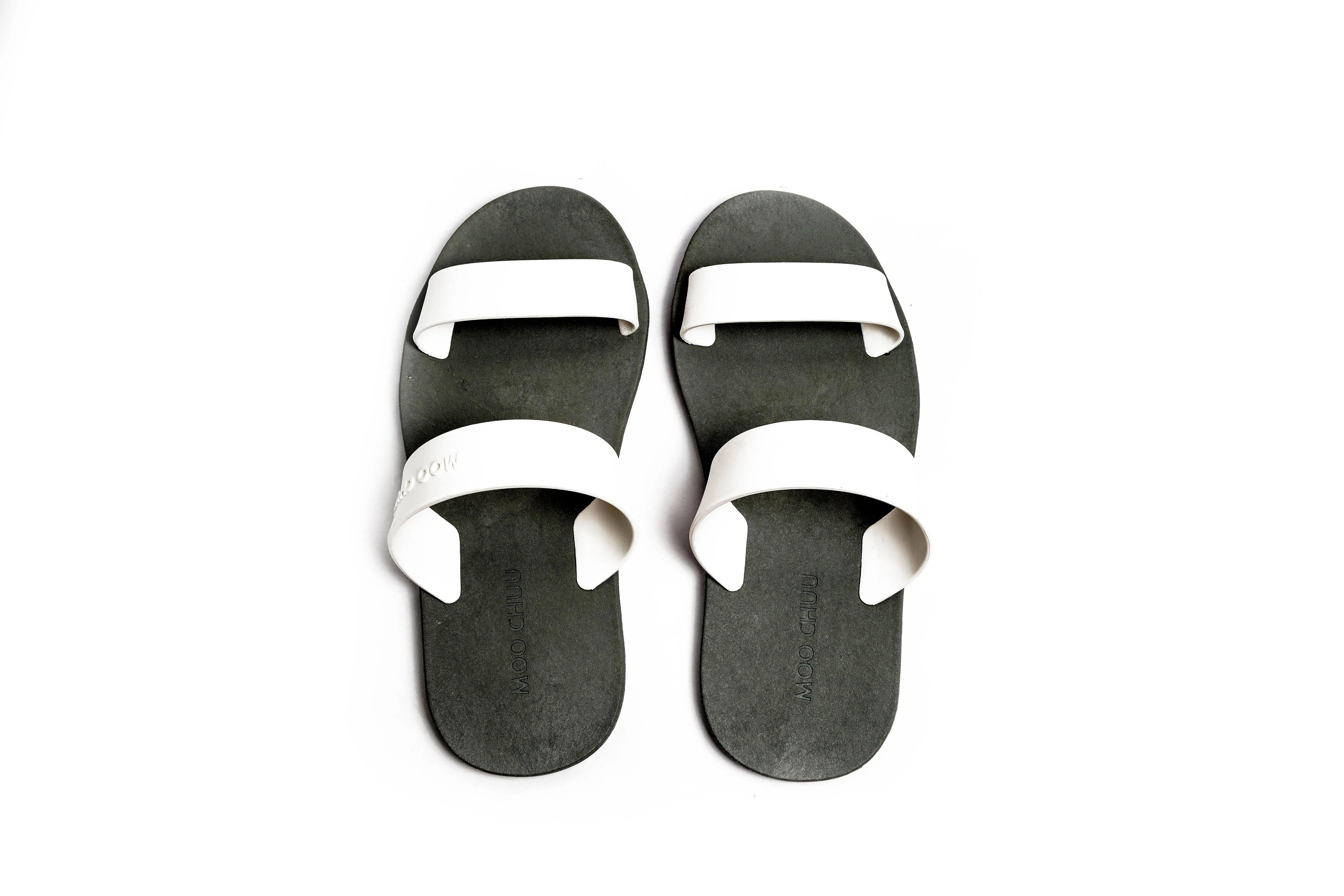 Twin Black Sole White Strap