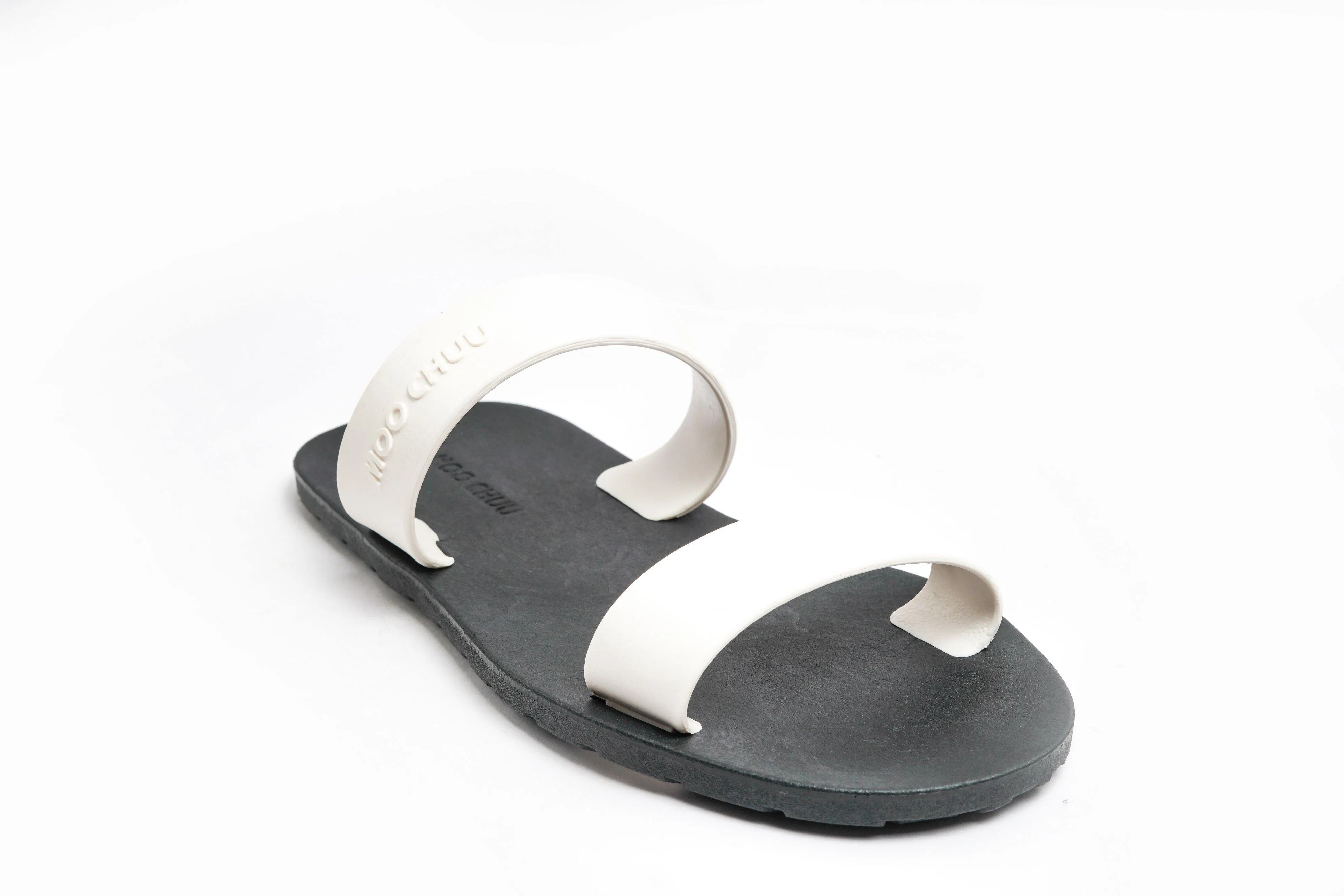 Twin Black Sole White Strap