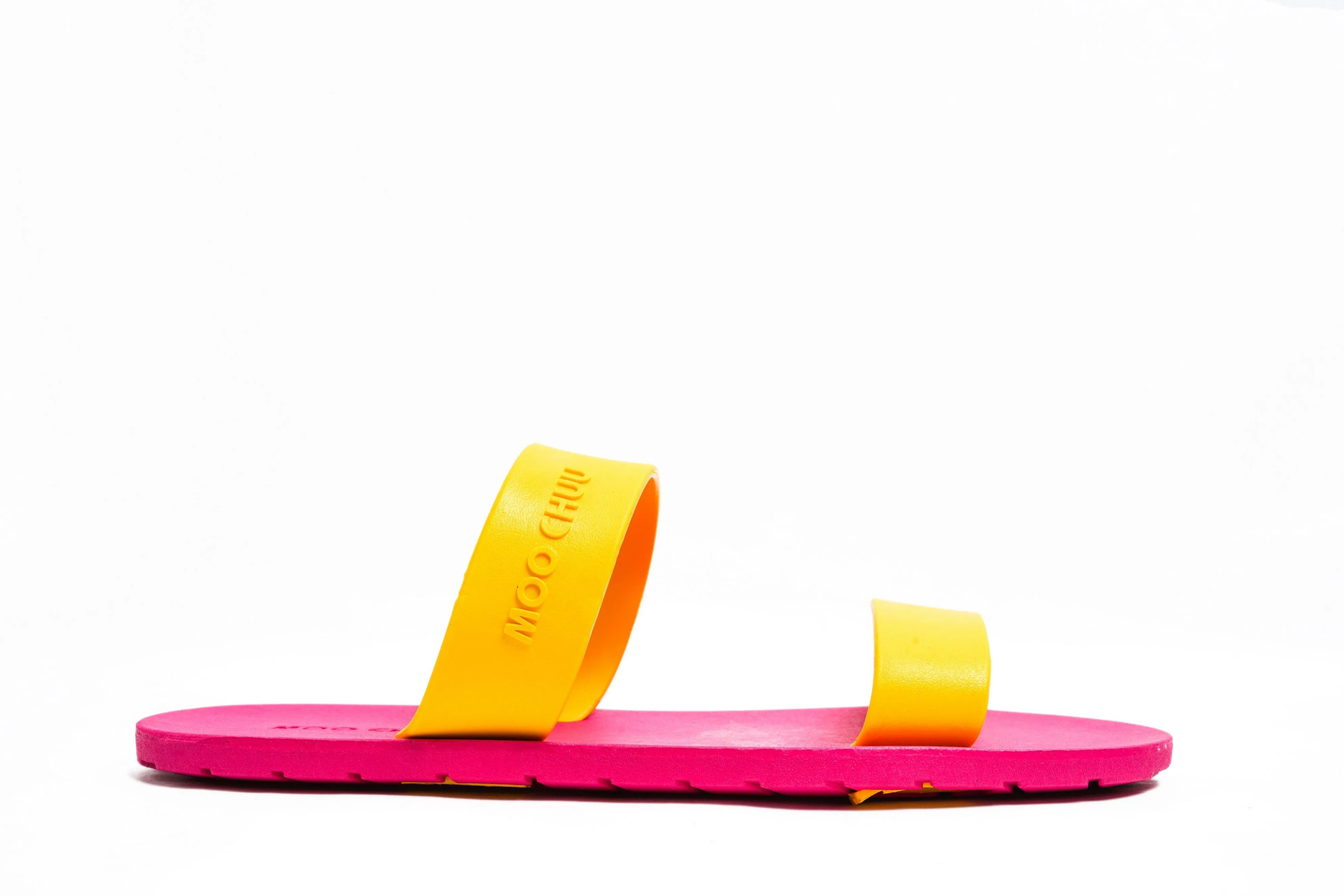 Twin Pink Sole Yellow Strap