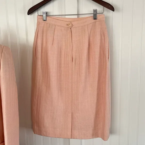 Vintage Pink Suit Linen Blazer and Pencil Skirt Pastel Career Shoulder Pads Med